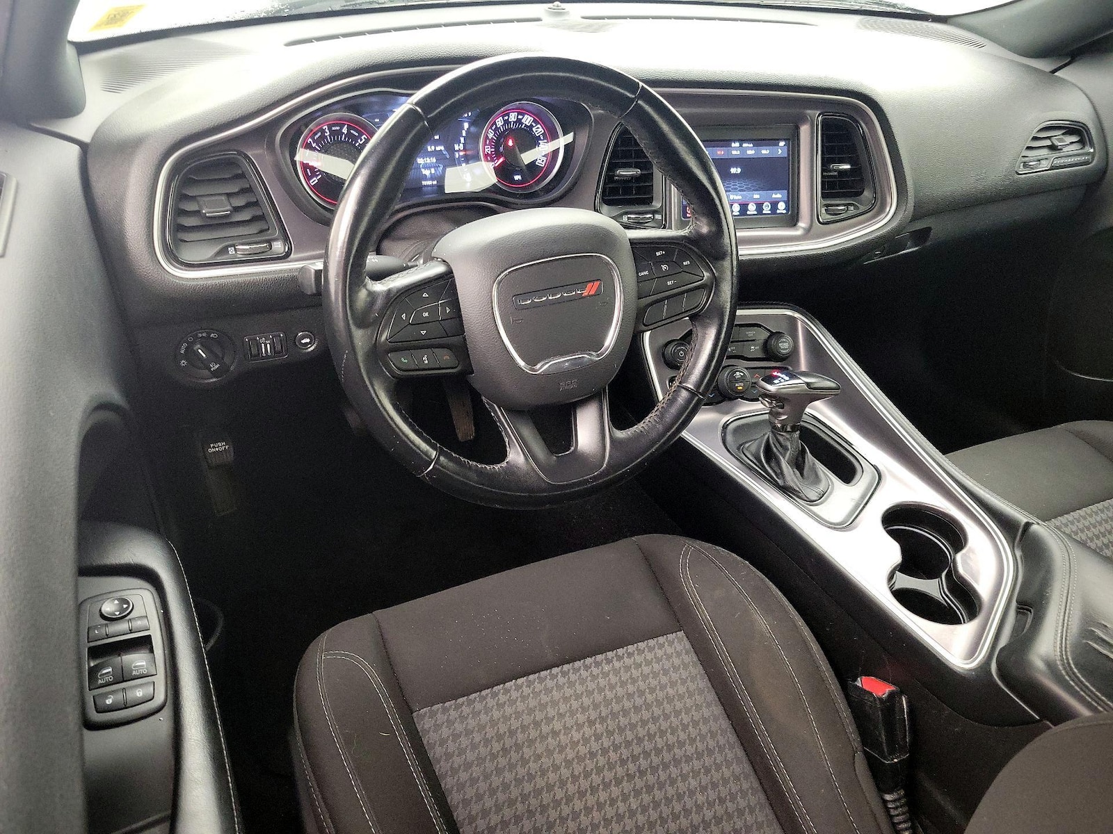 2021 Dodge Challenger SXT - Photo 10