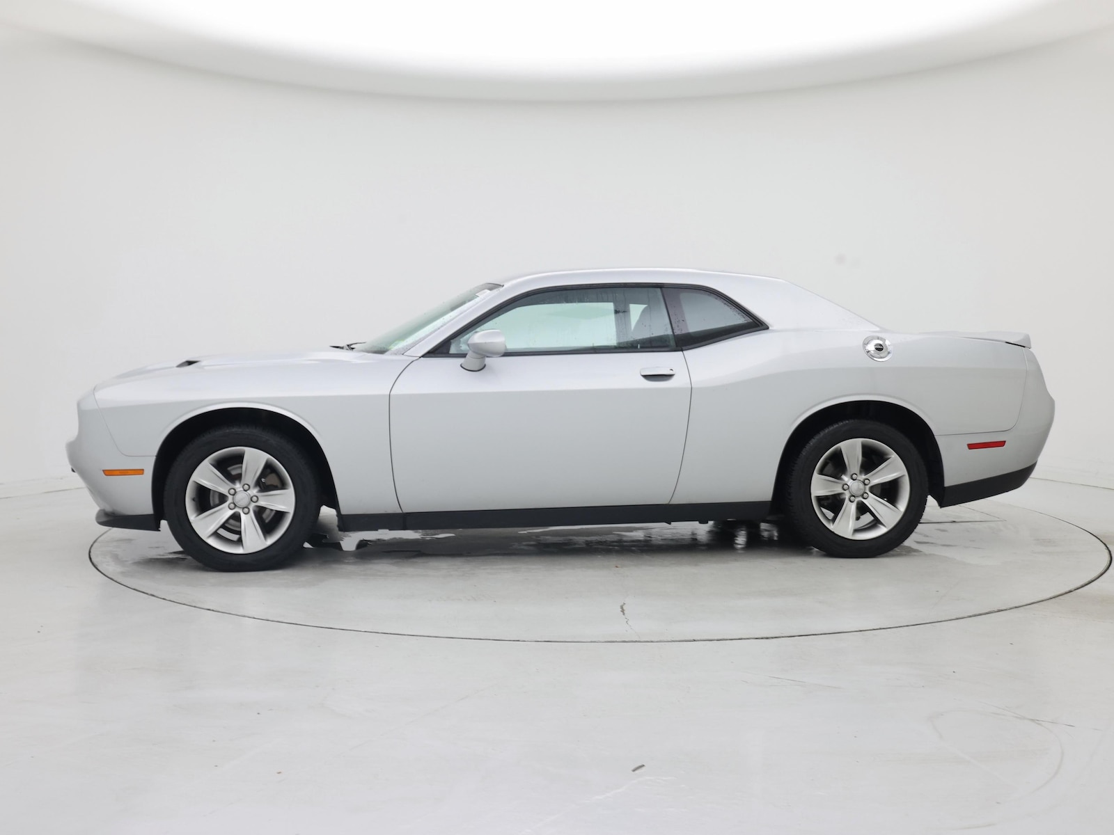 2021 Dodge Challenger SXT - Photo 4