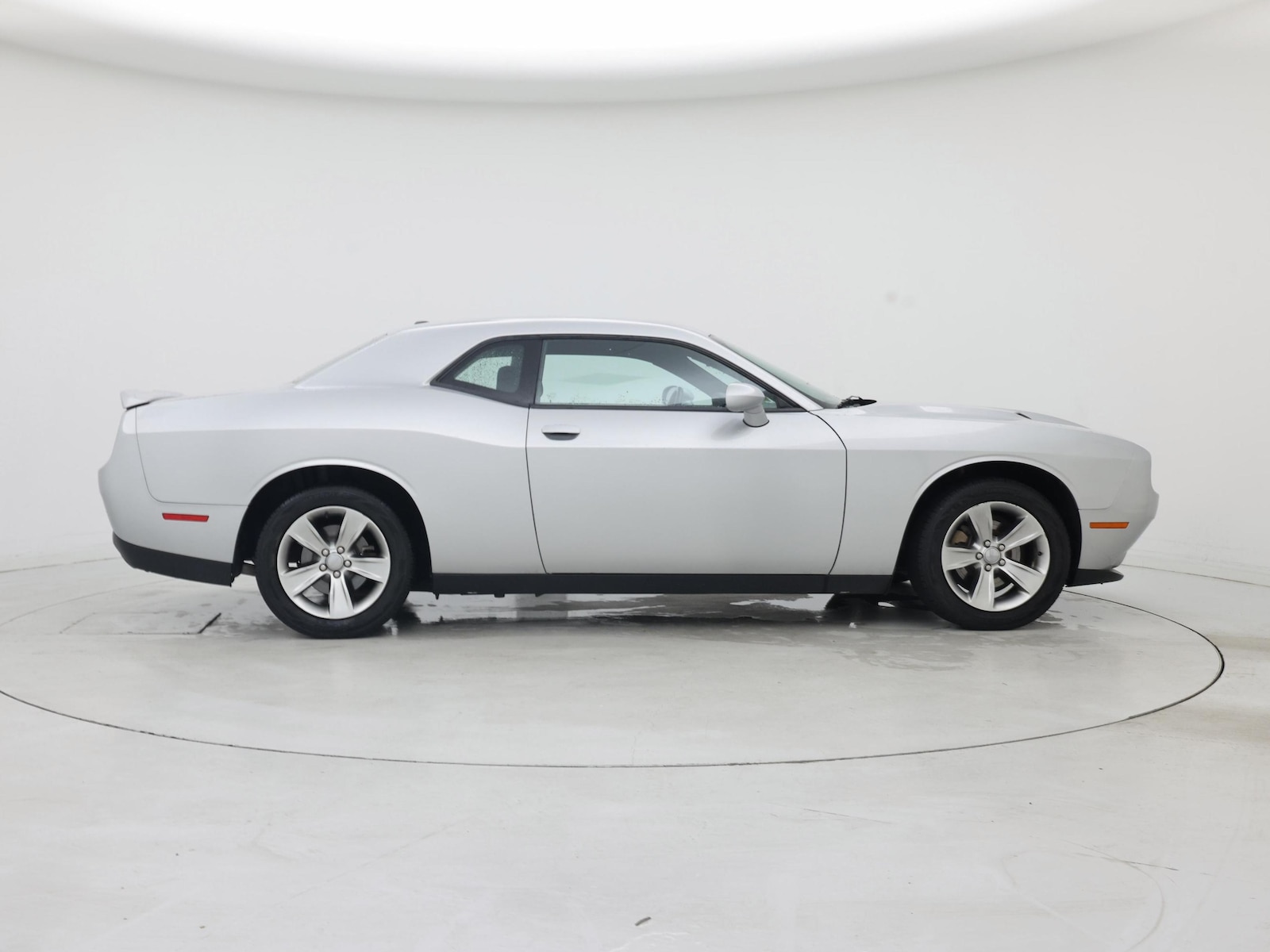 2021 Dodge Challenger SXT - Photo 8
