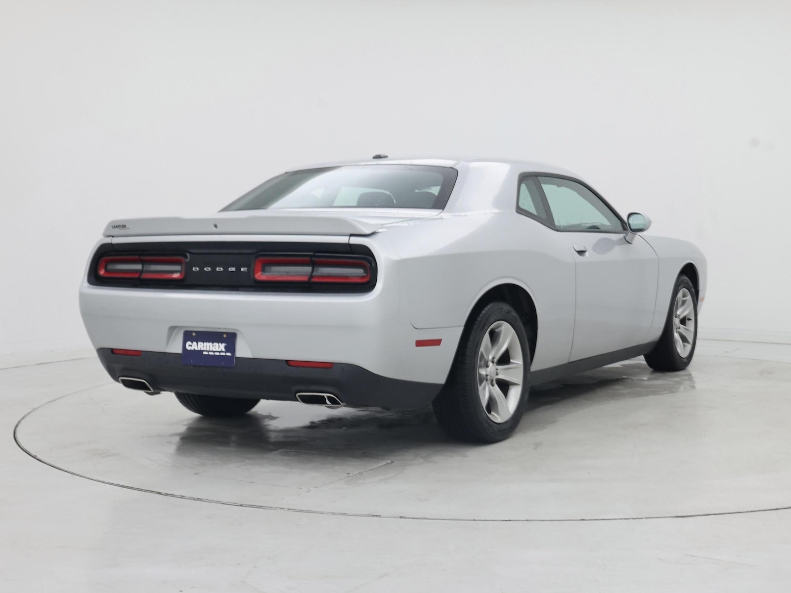 2021 Dodge Challenger SXT - Photo 9