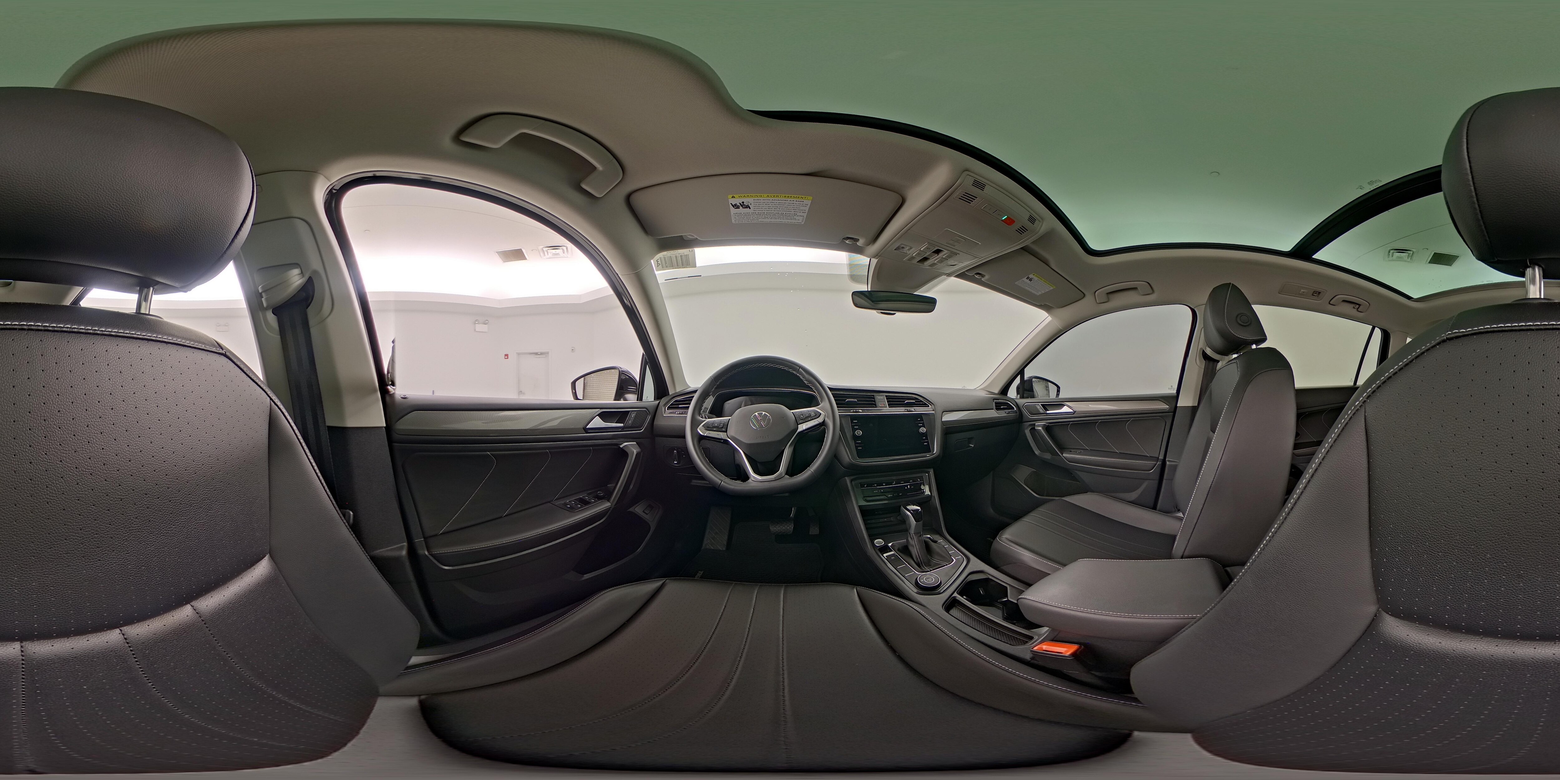 2024 Volkswagen Tiguan SE - Photo 27