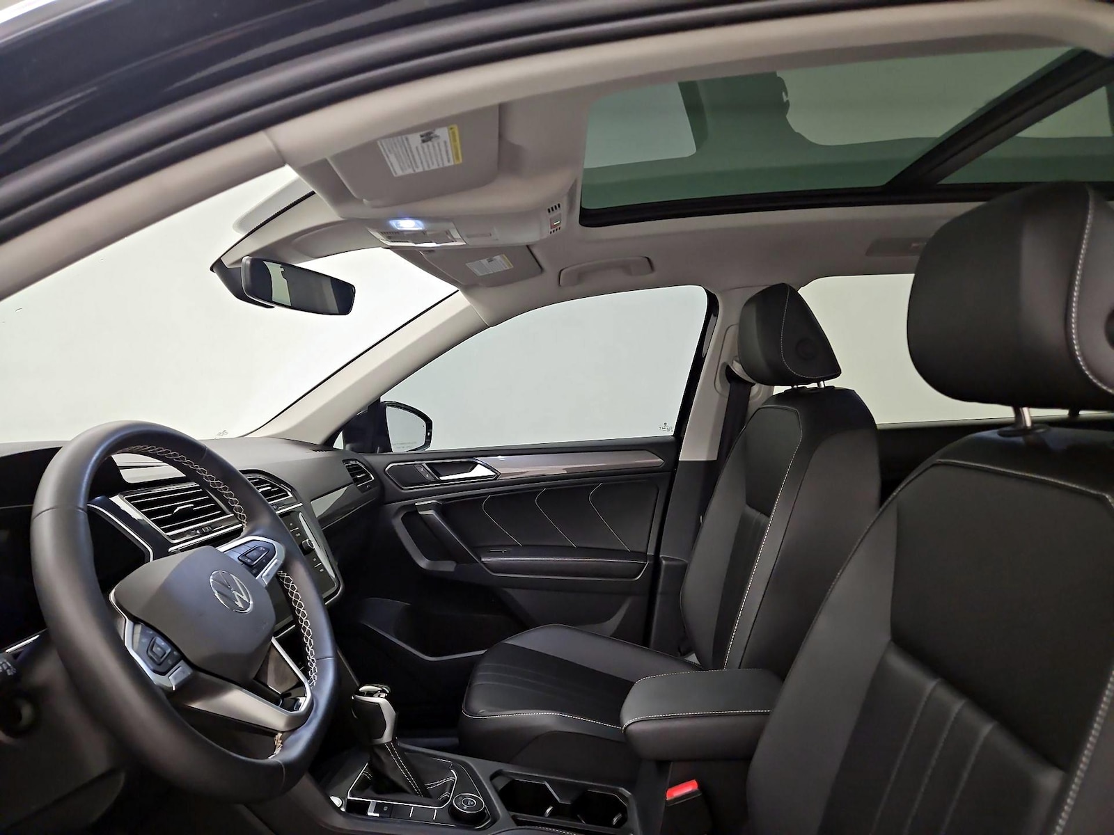 2024 Volkswagen Tiguan SE - Photo 20