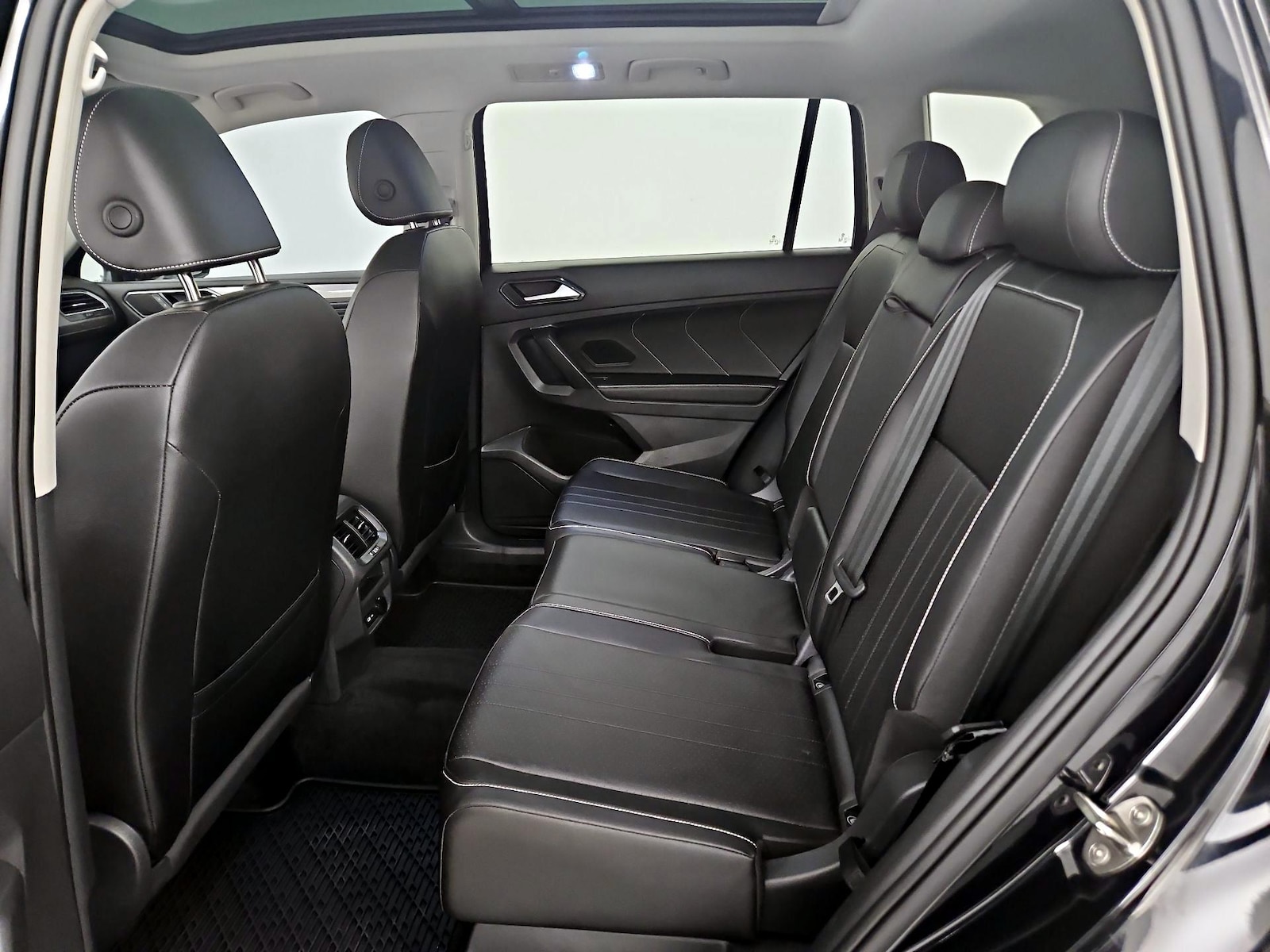 2024 Volkswagen Tiguan SE - Photo 21