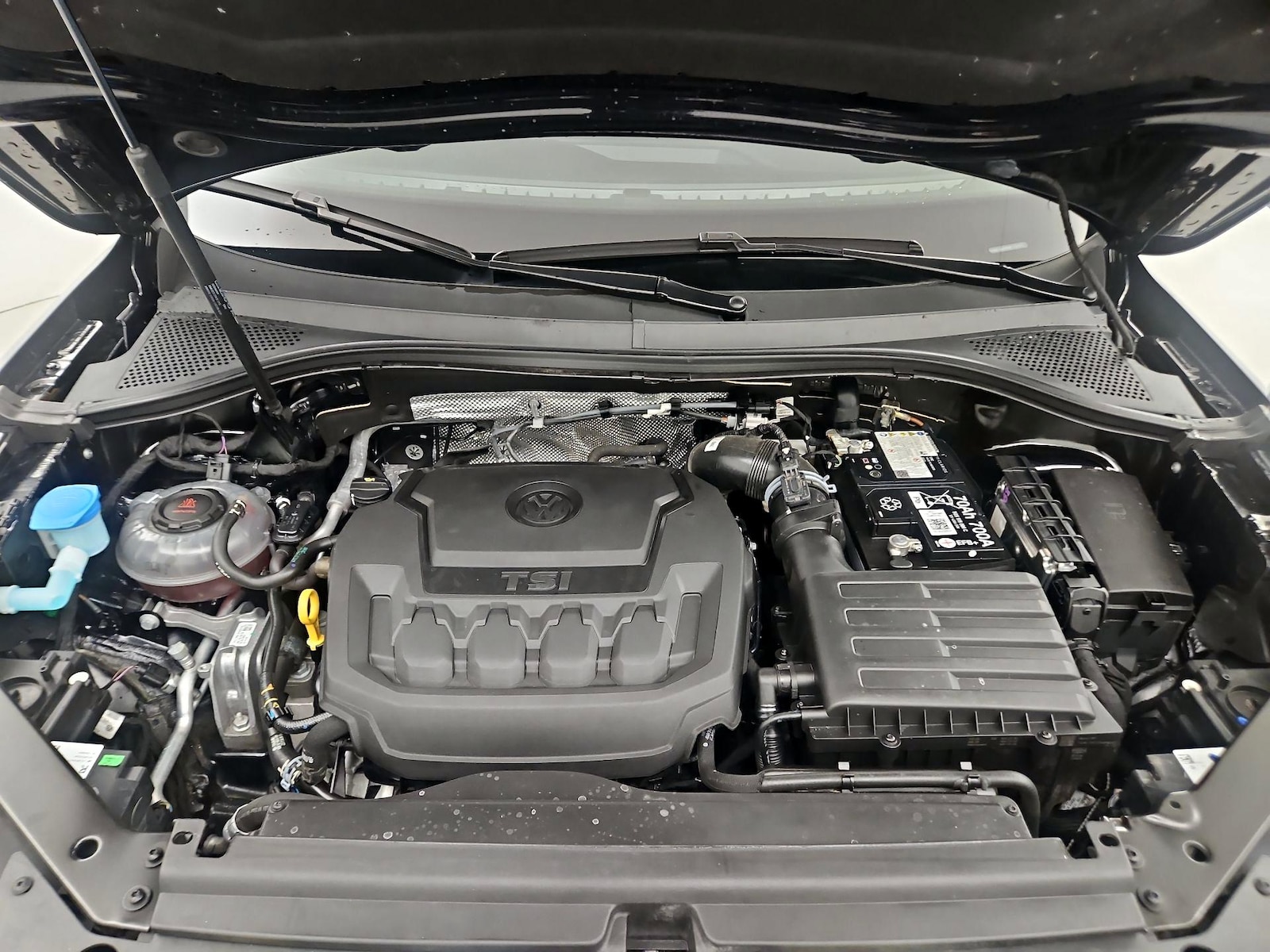 2024 Volkswagen Tiguan SE - Photo 23