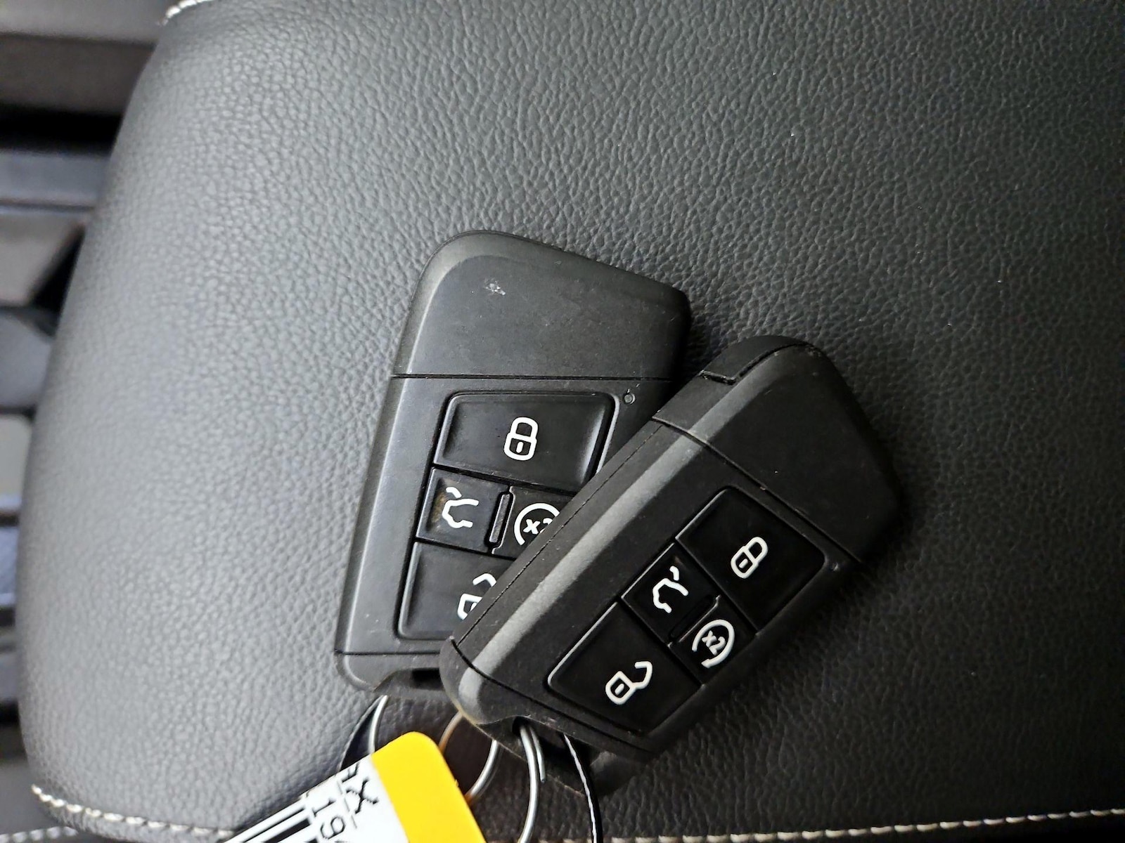 2024 Volkswagen Tiguan SE - Photo 24