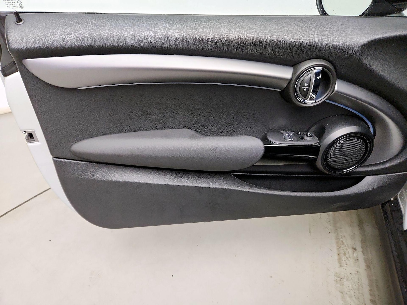 2022 MINI Hardtop 2 Door - Photo 13