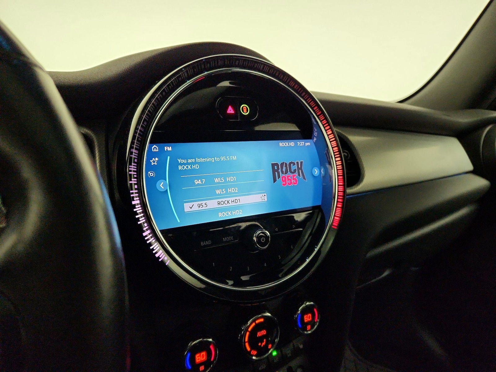 2022 MINI Hardtop 2 Door - Photo 16