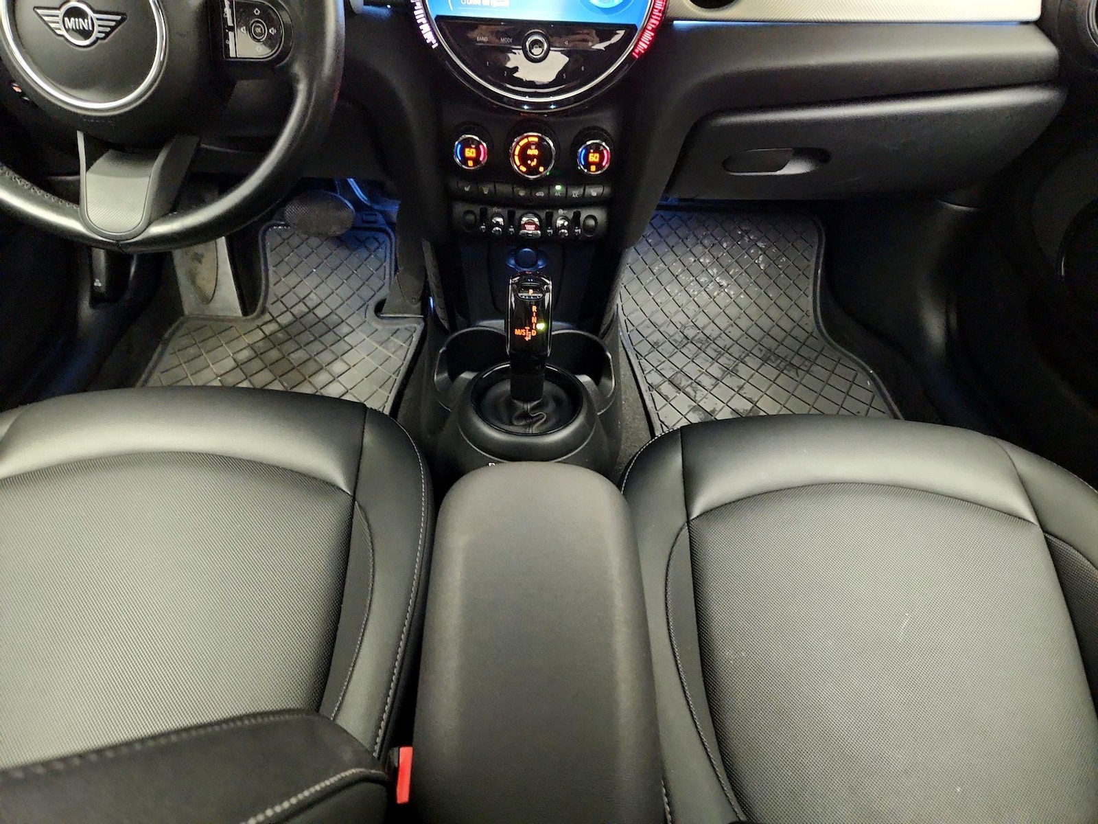2022 MINI Hardtop 2 Door - Photo 18