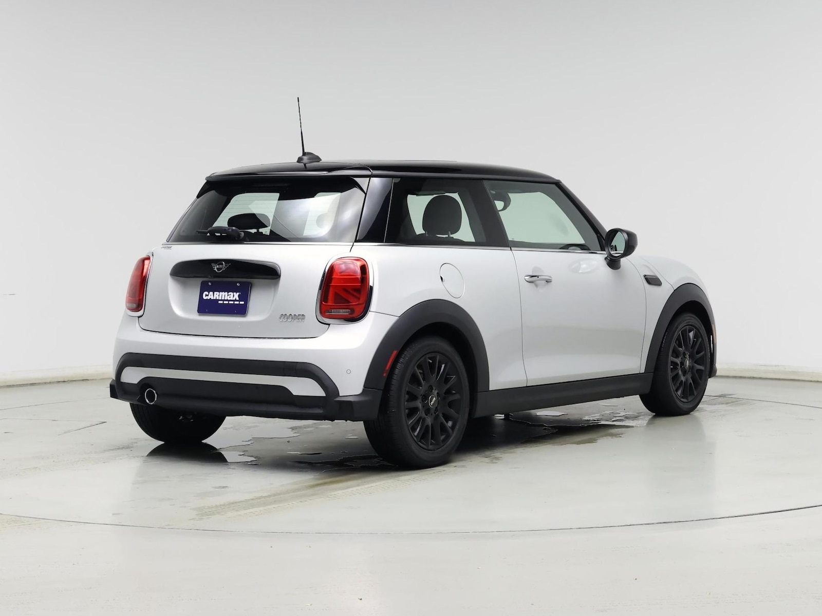 2022 MINI Hardtop 2 Door - Photo 9