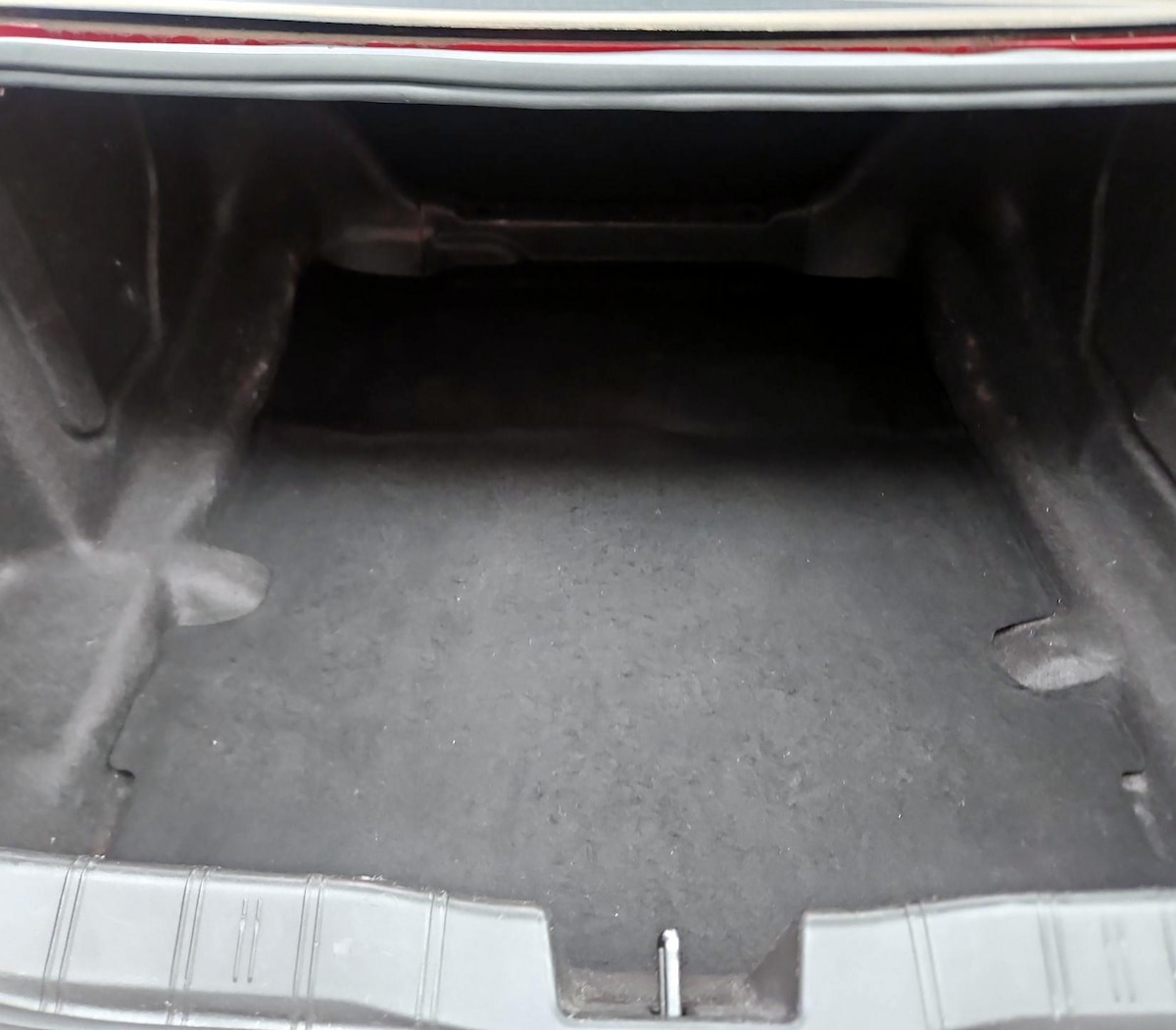 Trunk/Cargo (Seats Up)