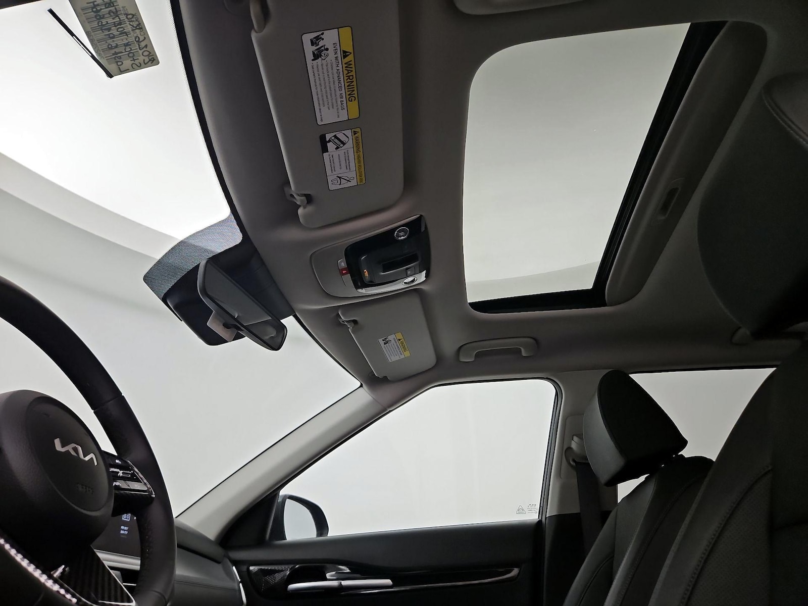 Sunroof(s) & Overhead Airbags