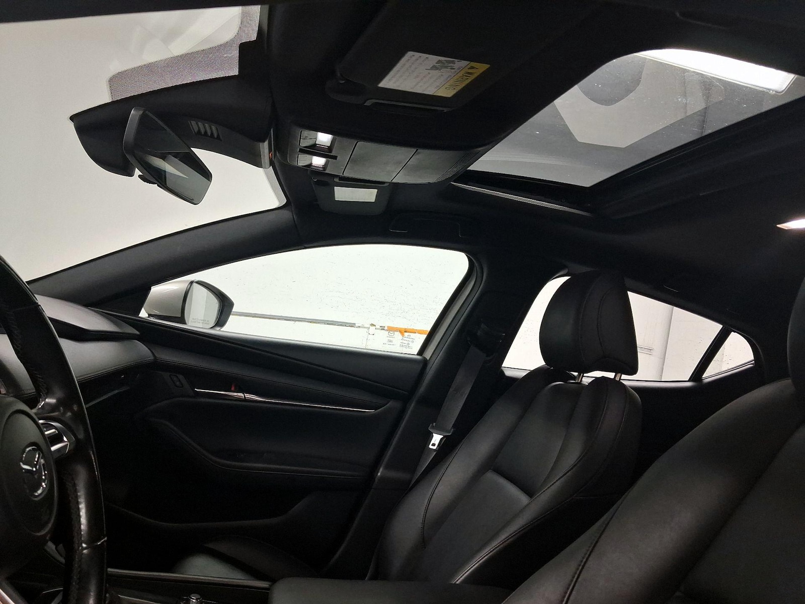 Sunroof(s) & Overhead Airbags