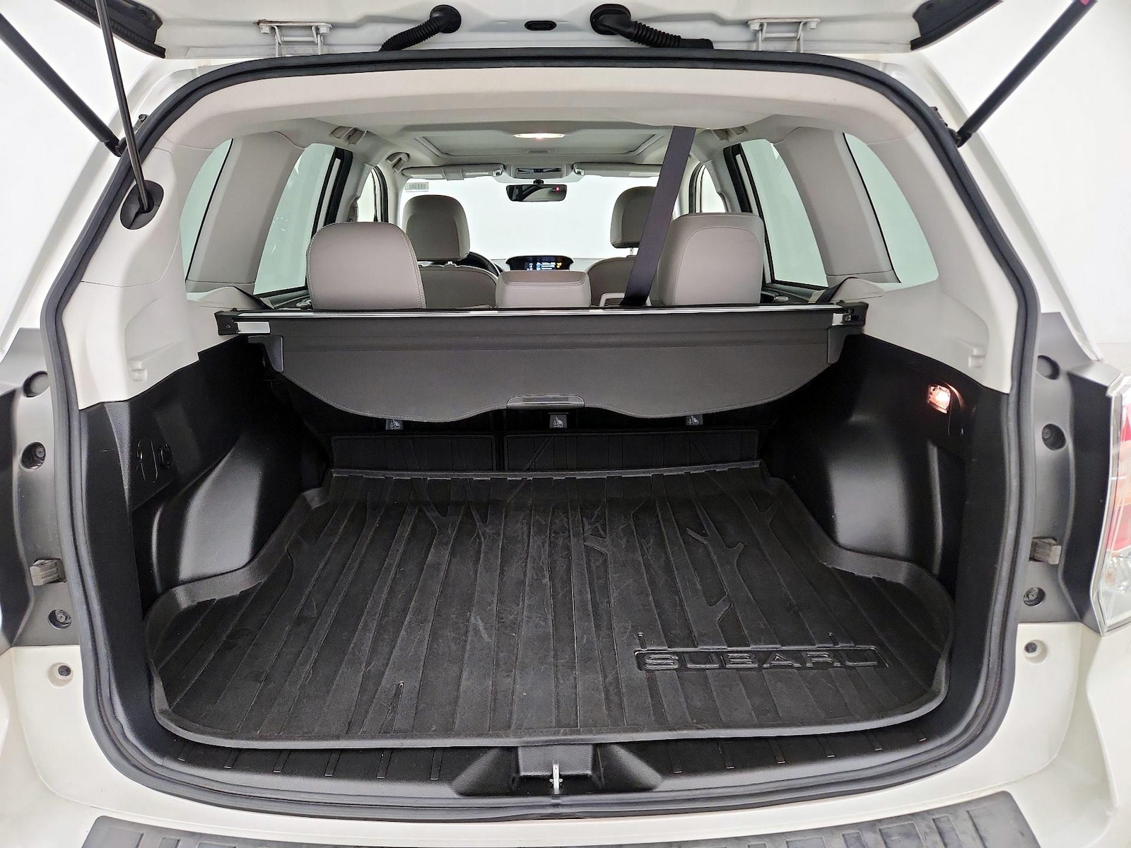 2018 Subaru Forester Limited - Photo 17