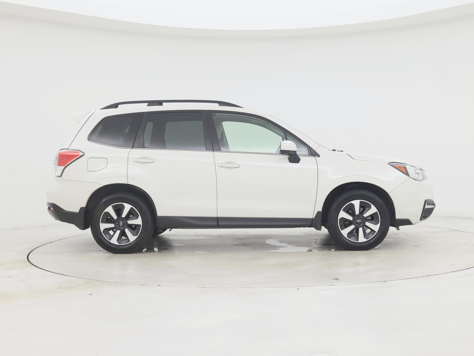 2018 Subaru Forester Limited - Photo 8