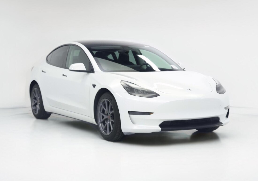 2022 Tesla Model 3 Rear-Wheel Drive in White — CarMax photo