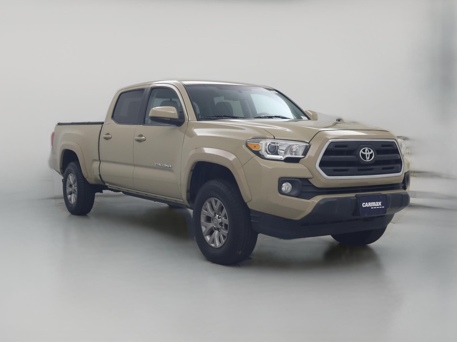 Bed Cover, Bed Liner & Tow Hitch