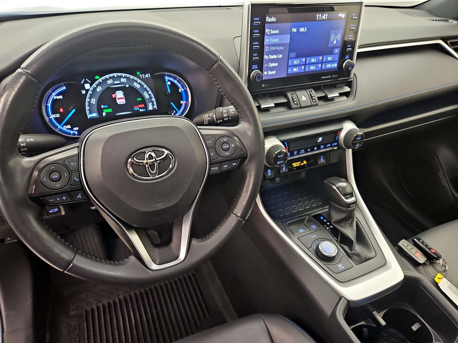 Apple CarPlay® & Android Auto™