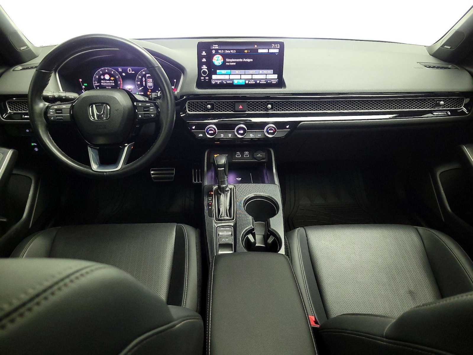 Apple CarPlay® & Android Auto™