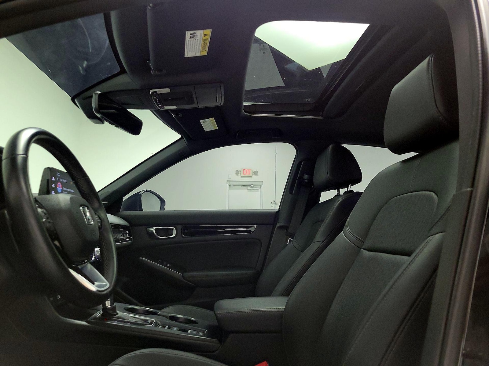 Sunroof(s) & Overhead Airbags