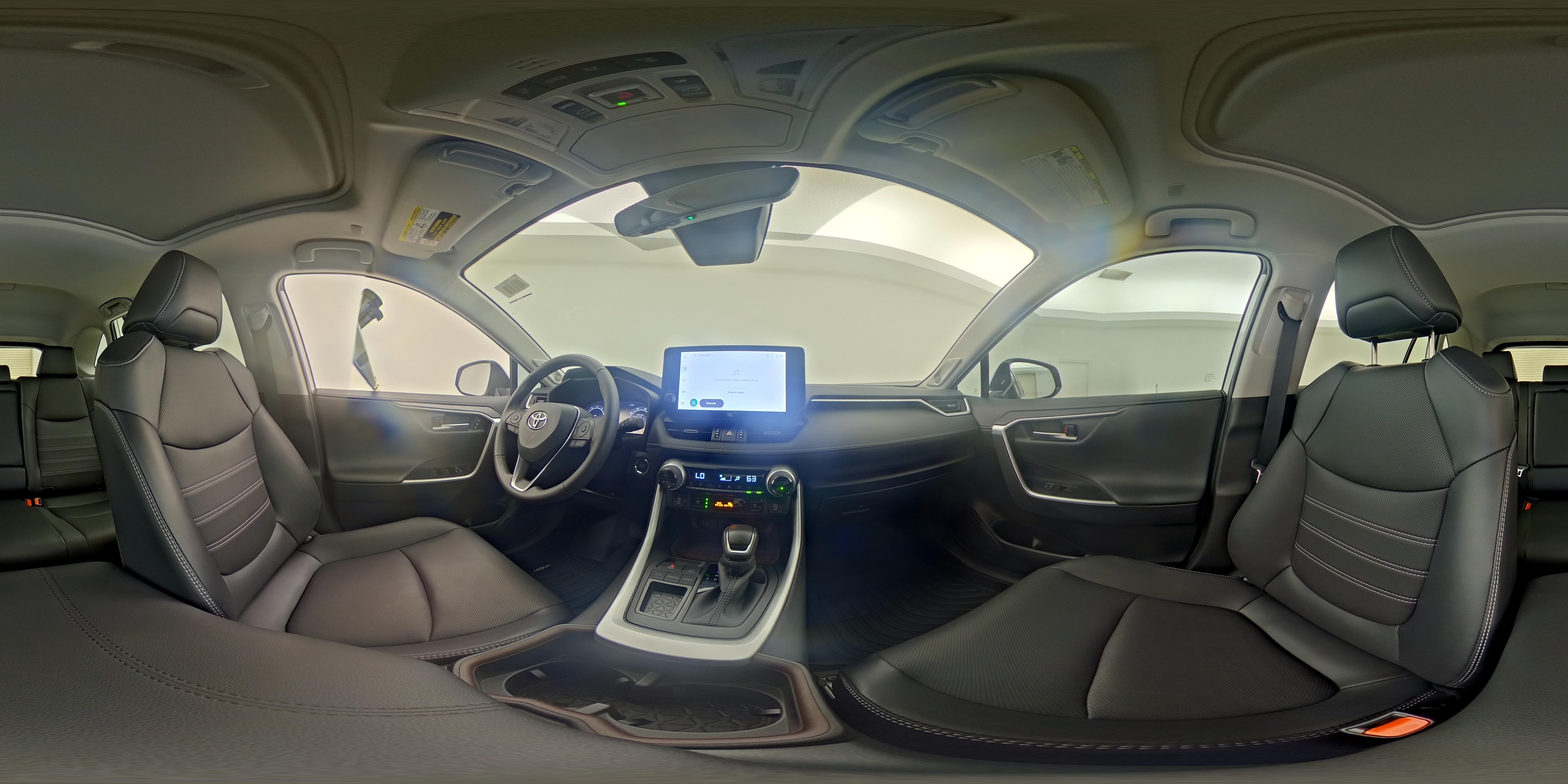 2025 Toyota RAV4 Limited - Photo 22