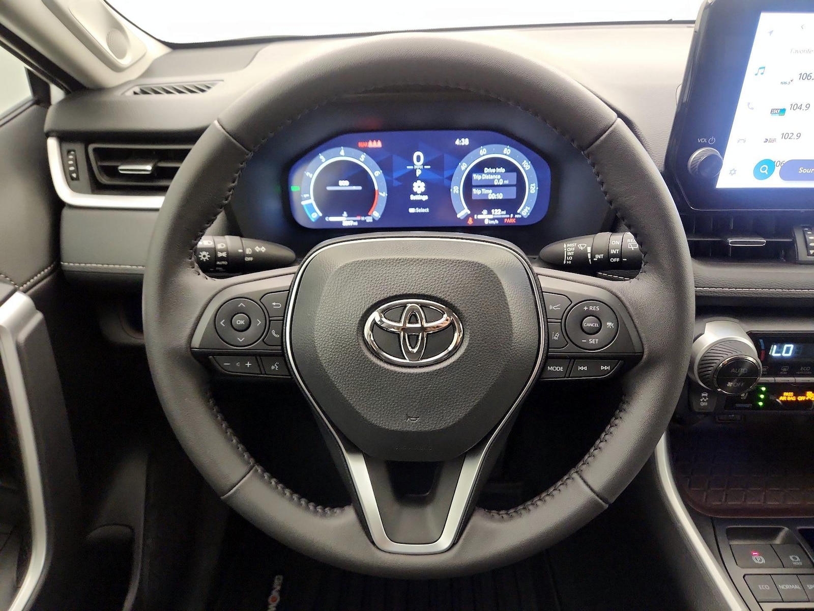 2025 Toyota RAV4 Limited - Photo 11