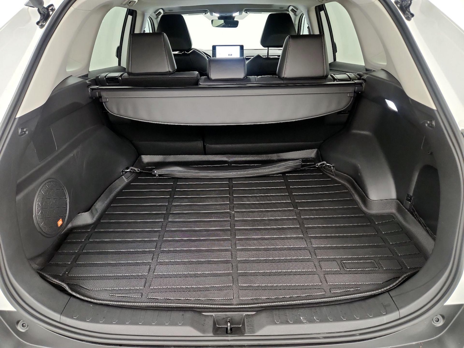 2025 Toyota RAV4 Limited - Photo 19