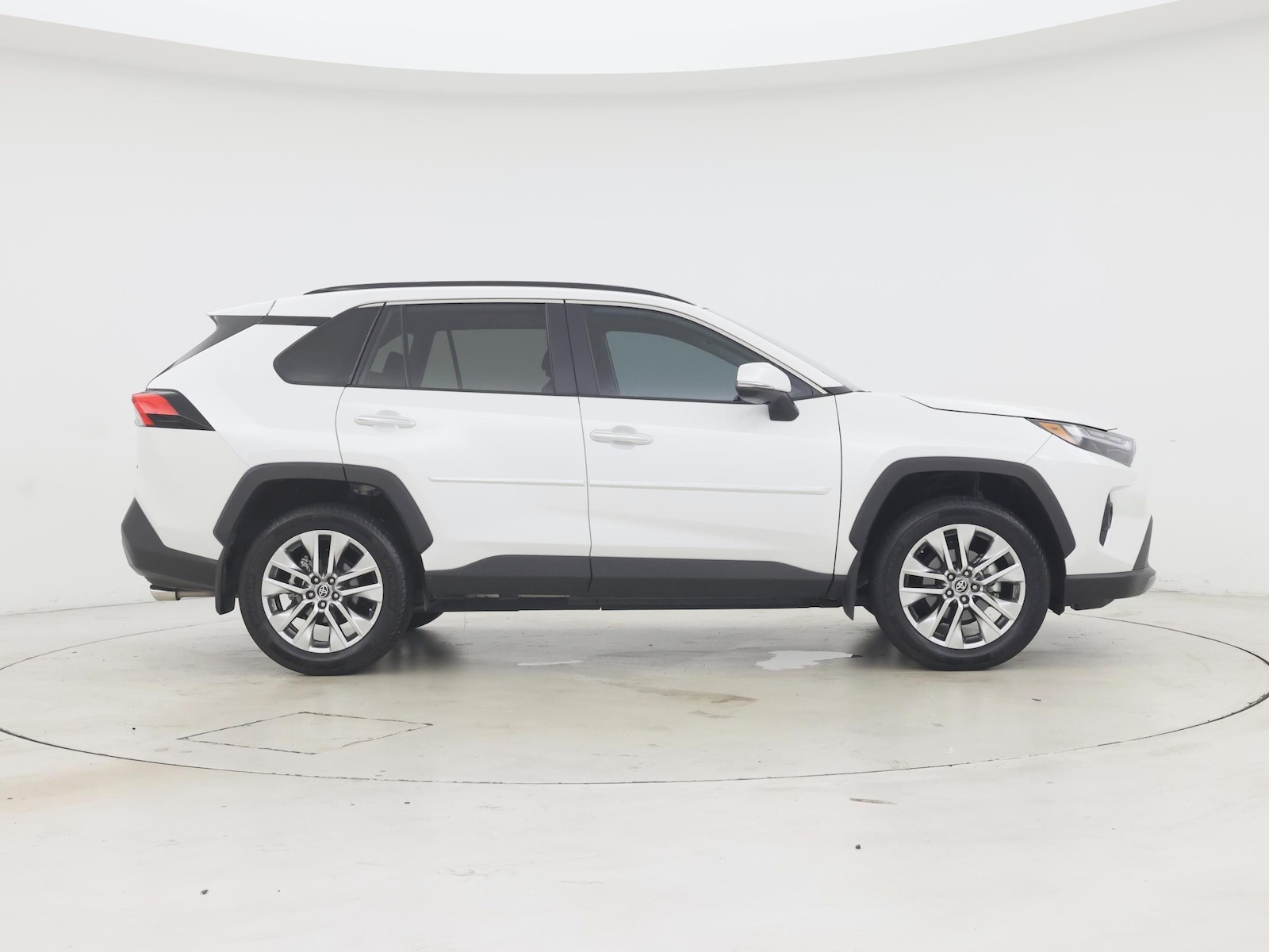 2025 Toyota RAV4 Limited - Photo 8