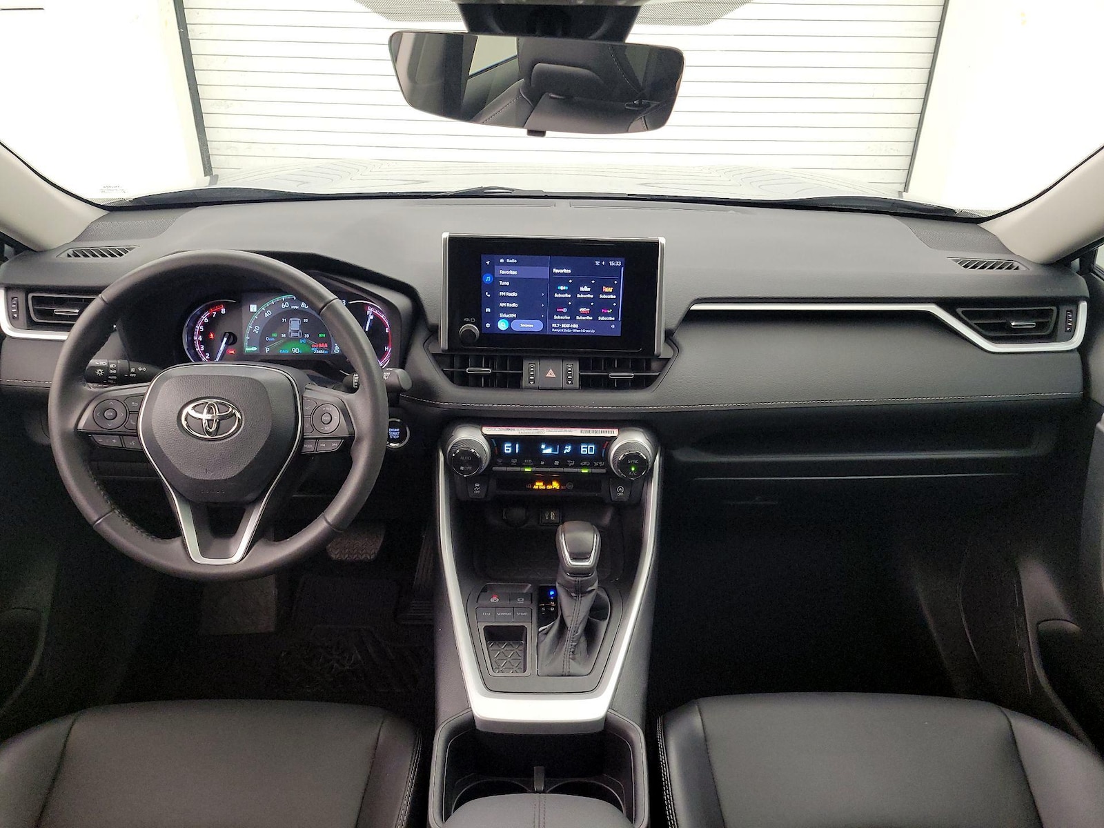 2024 Toyota RAV4 XLE Premium - Photo 10