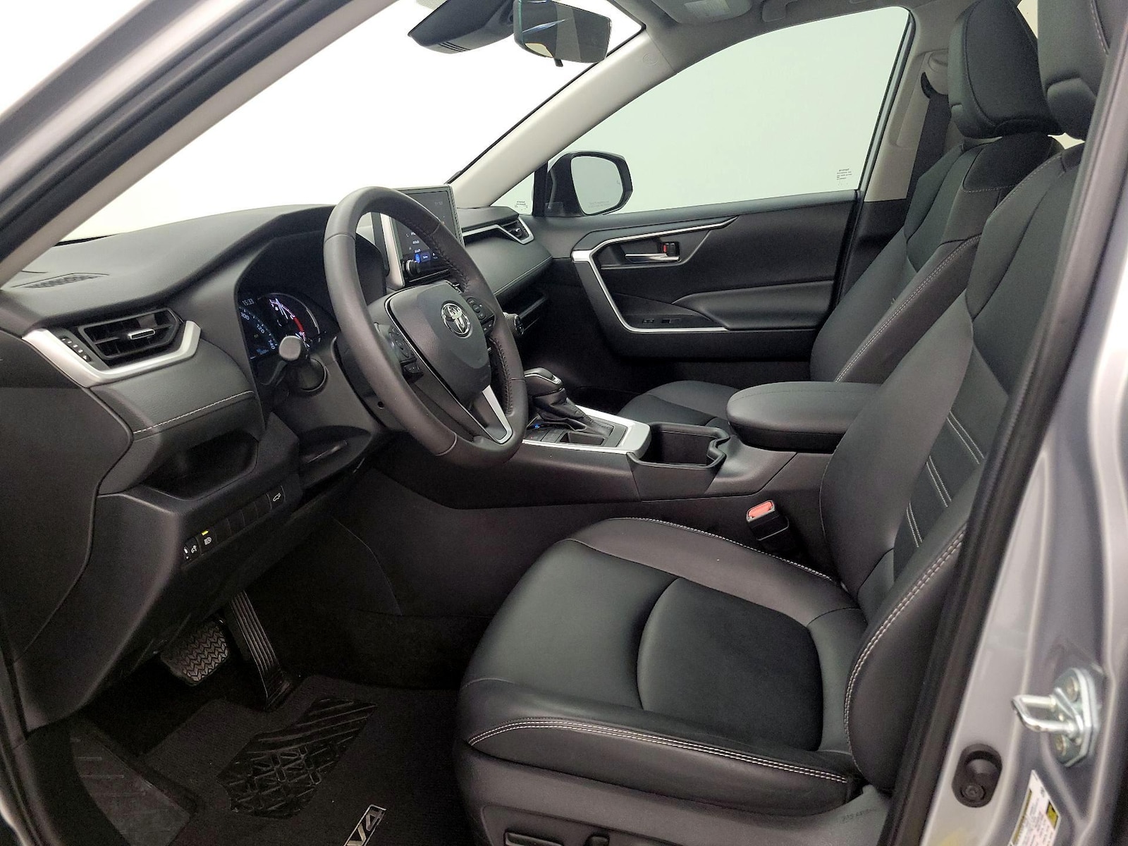 2024 Toyota RAV4 XLE Premium - Photo 12