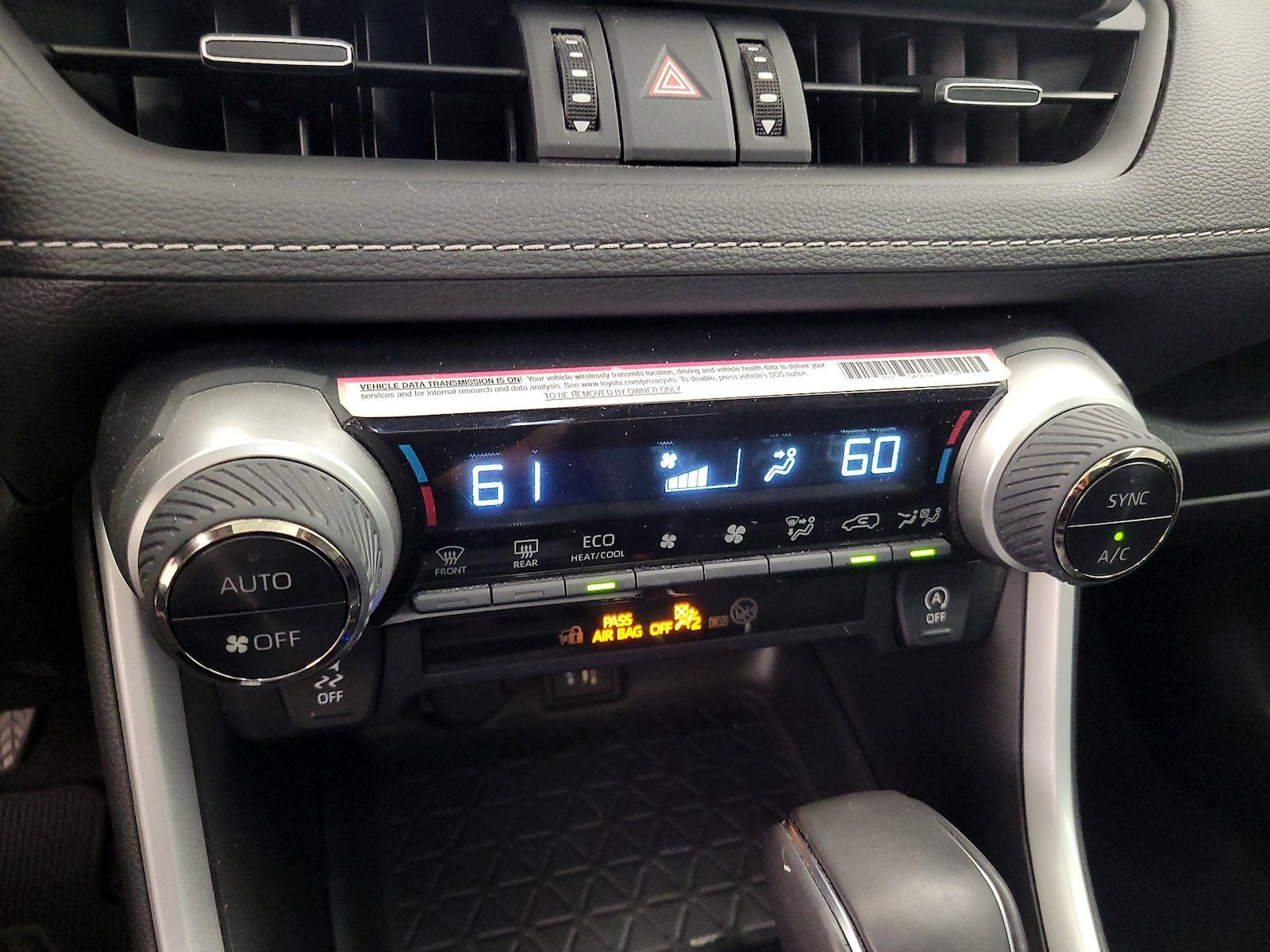 2024 Toyota RAV4 XLE Premium - Photo 17