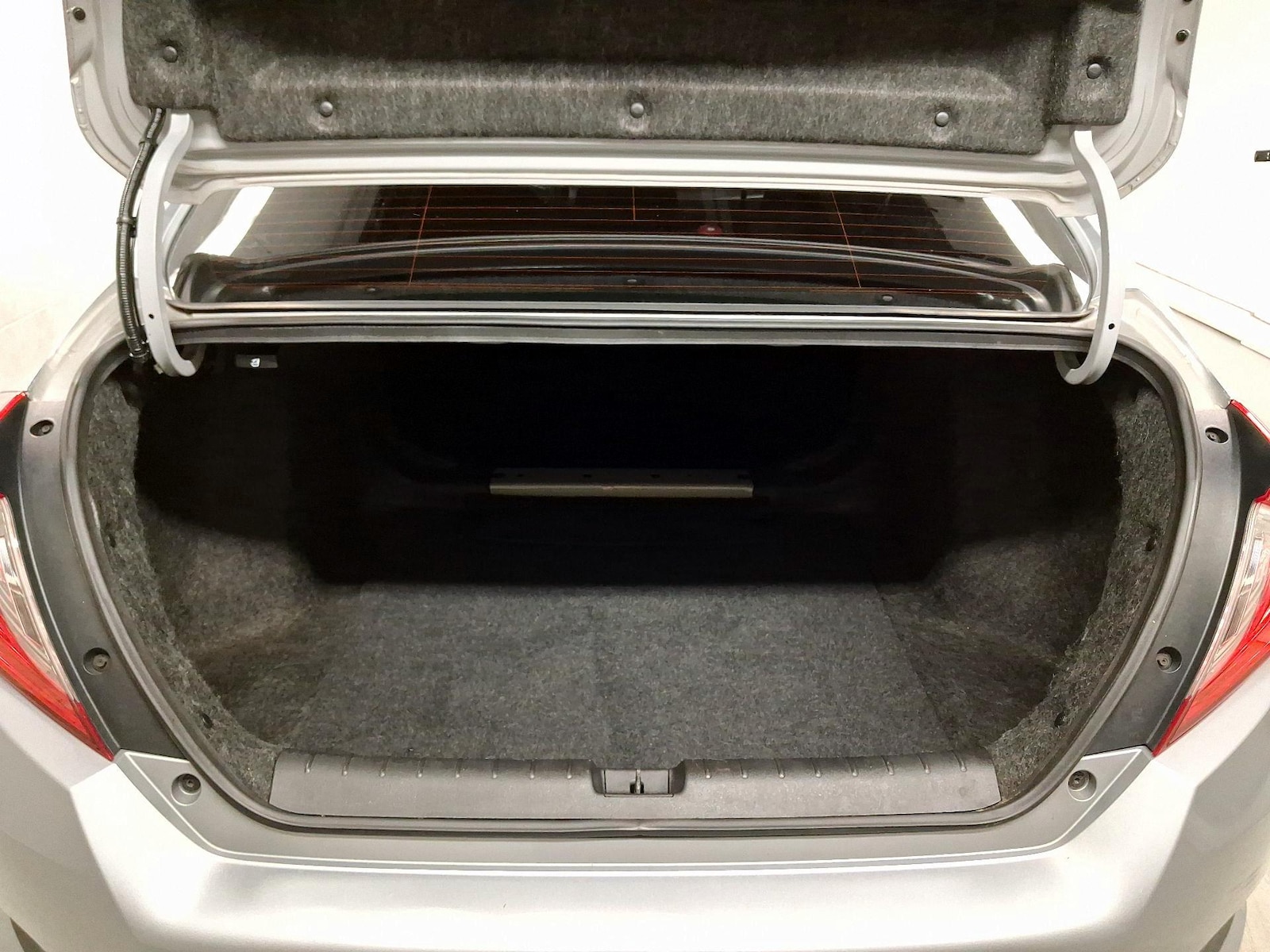 2018 Honda Civic LX - Photo 20