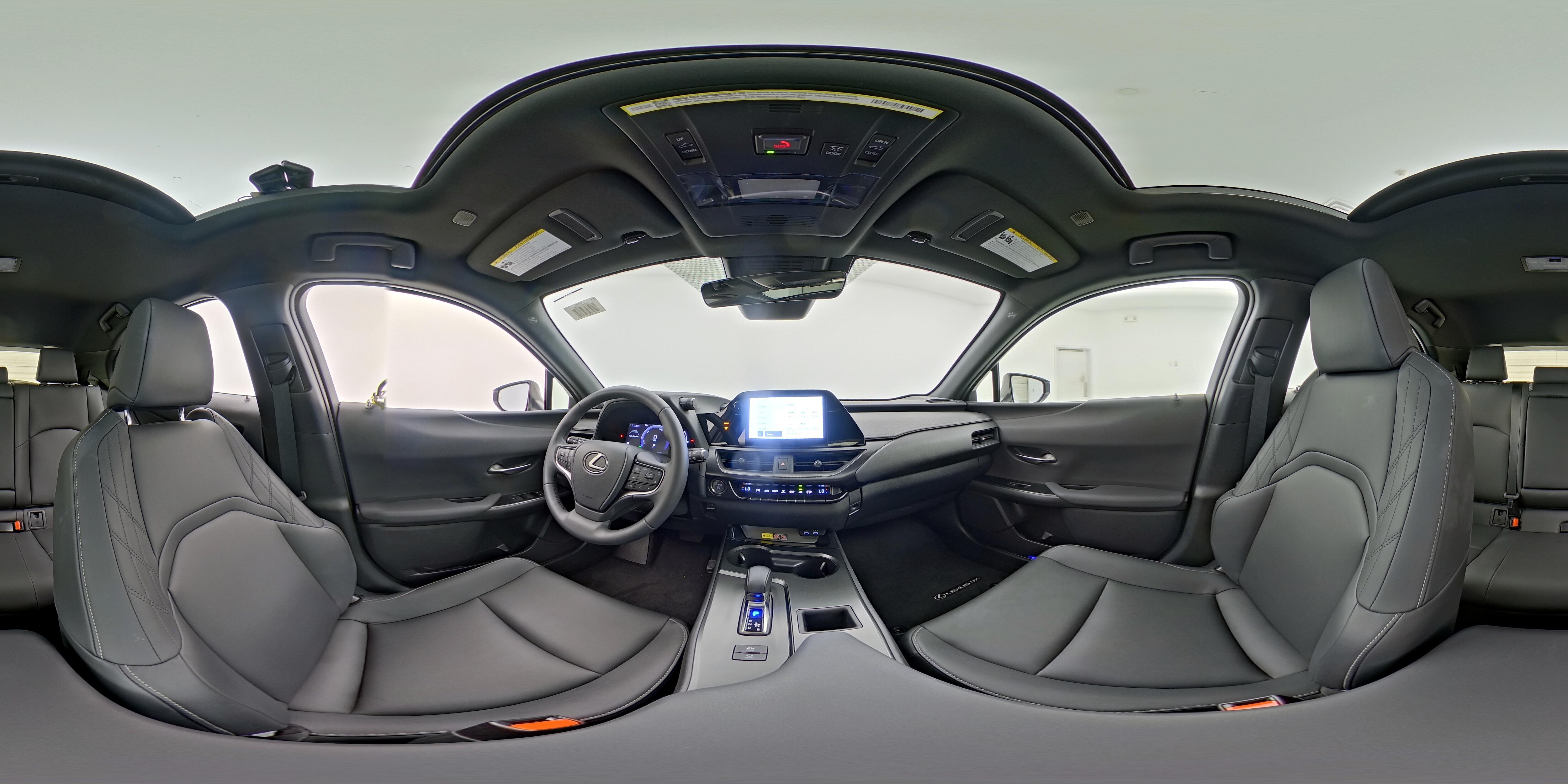 2025 Lexus UX Hybrid 300h - Photo 24