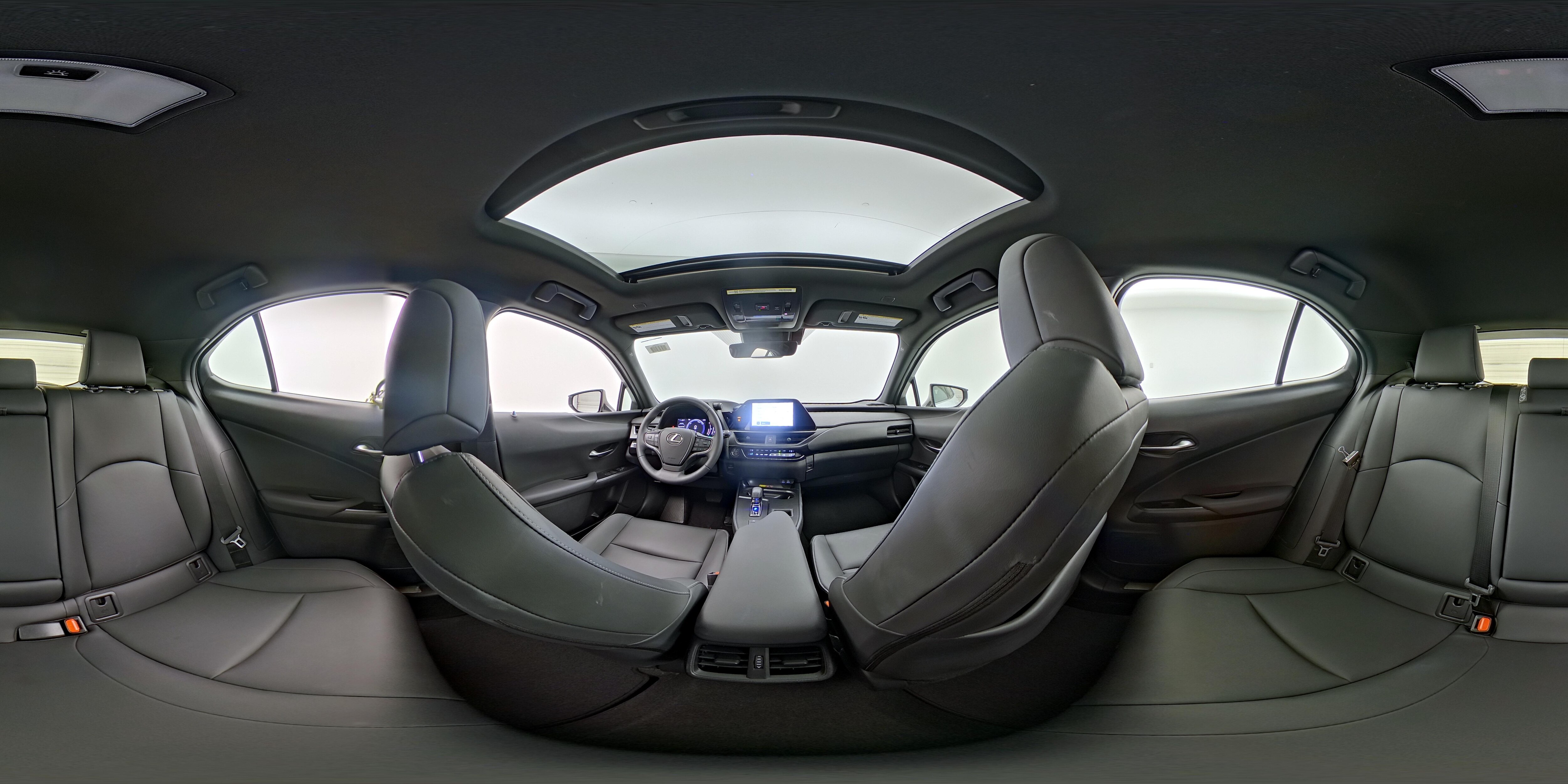 2025 Lexus UX Hybrid 300h - Photo 25