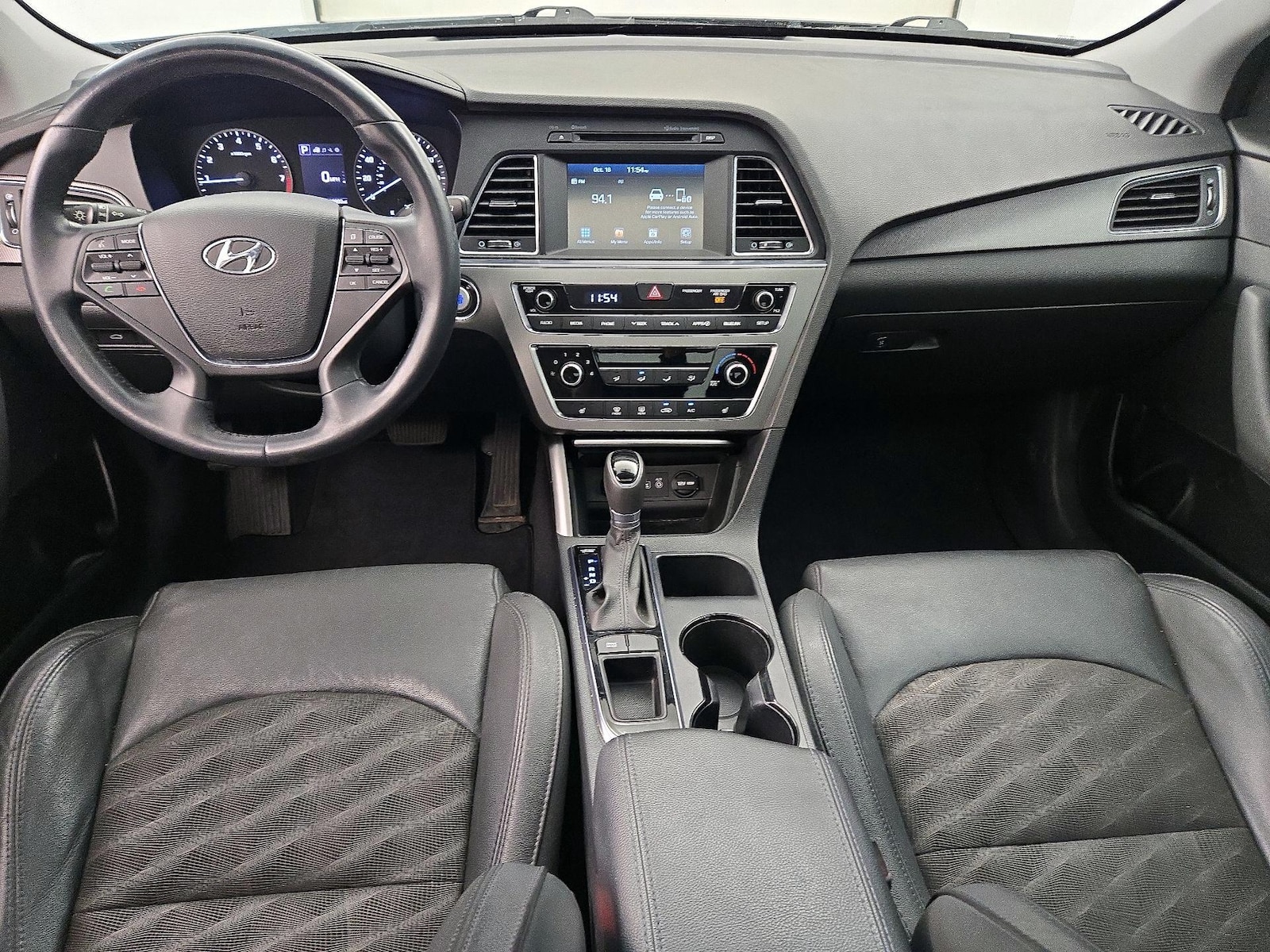 Apple CarPlay® & Android Auto™
