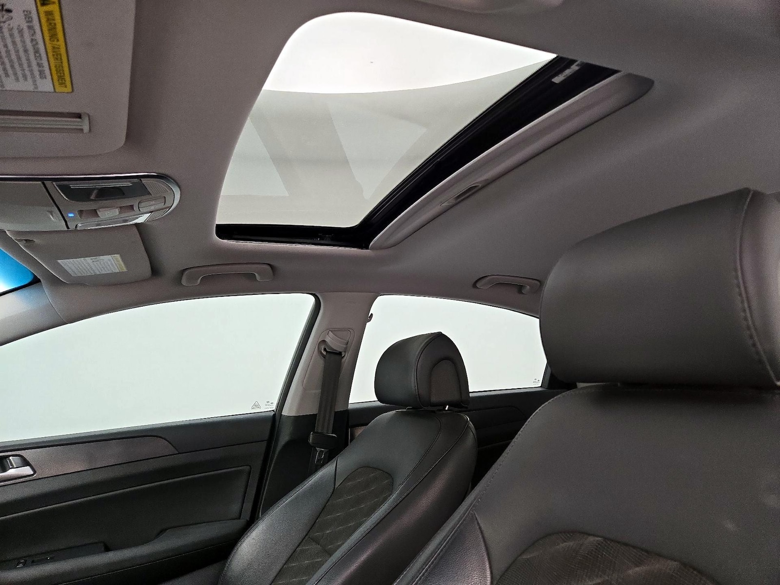 Sunroof(s) & Overhead Airbags