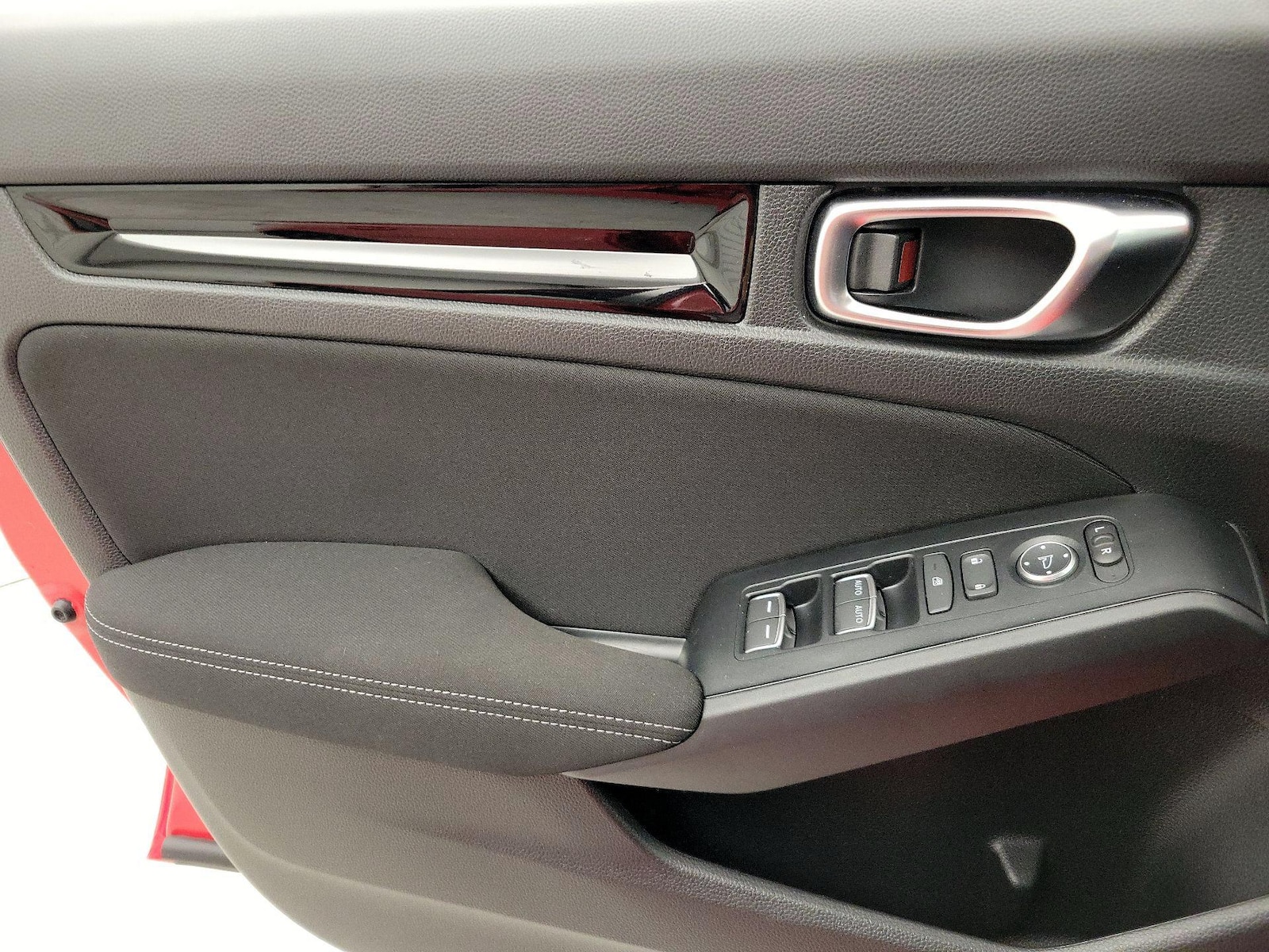 2025 Honda Civic Sport - Photo 13