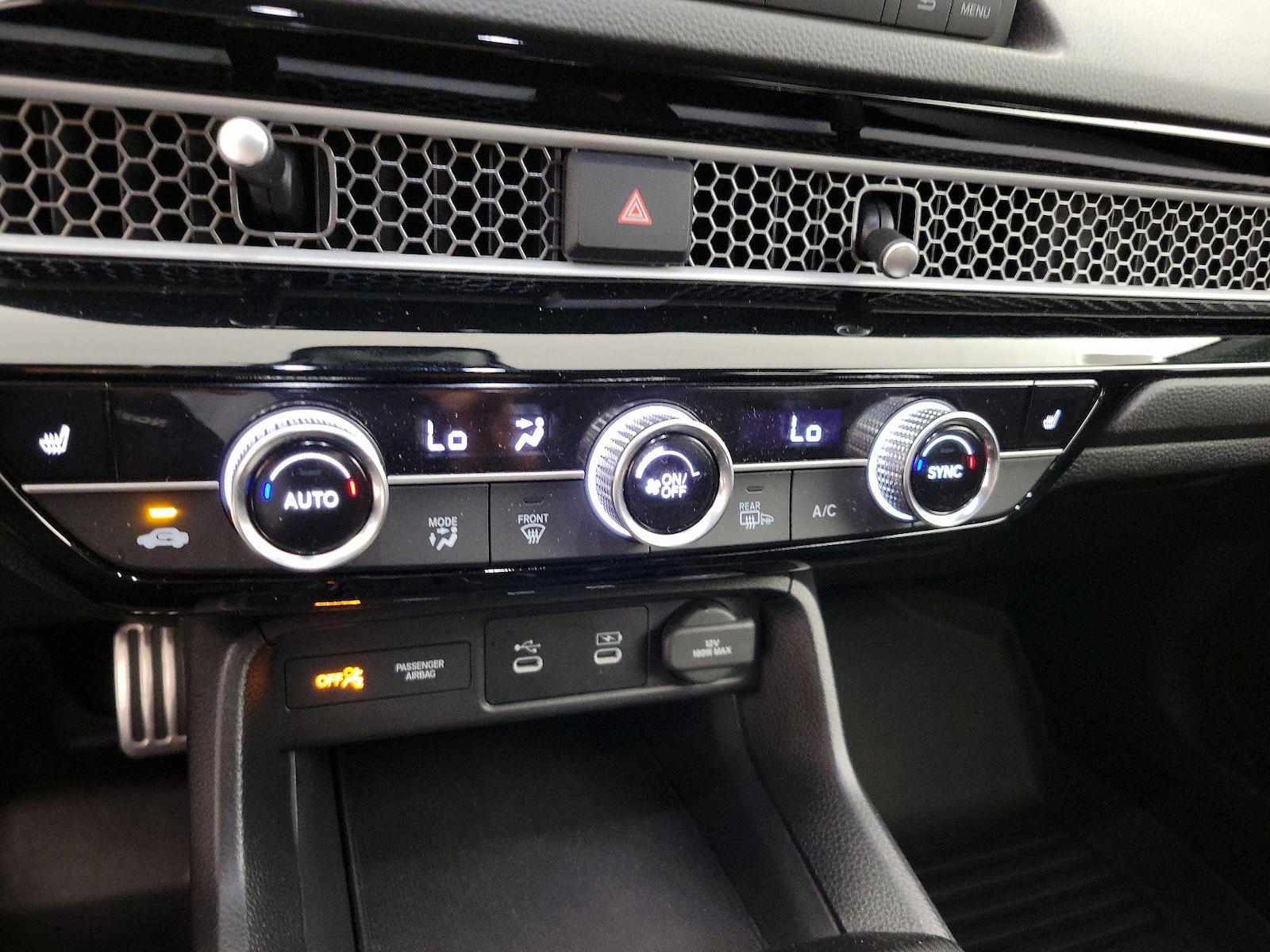 2025 Honda Civic Sport - Photo 17
