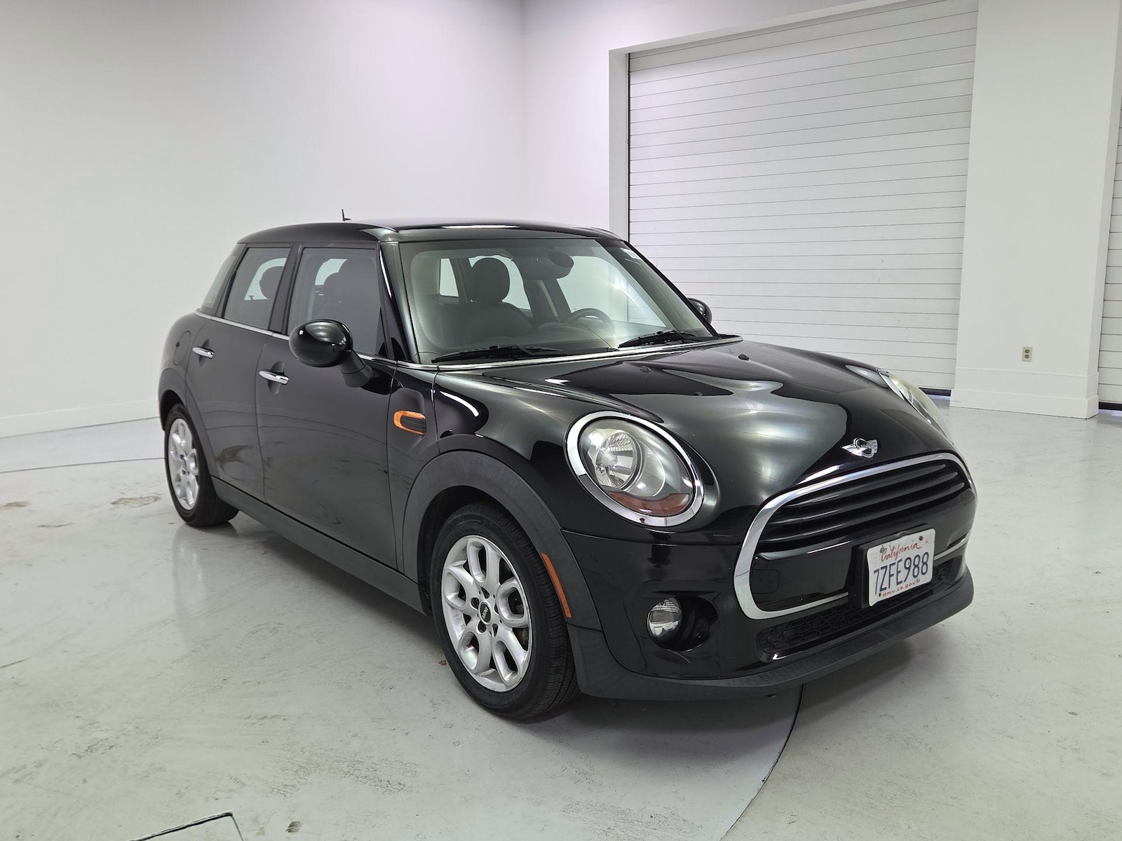2017 MINI Cooper