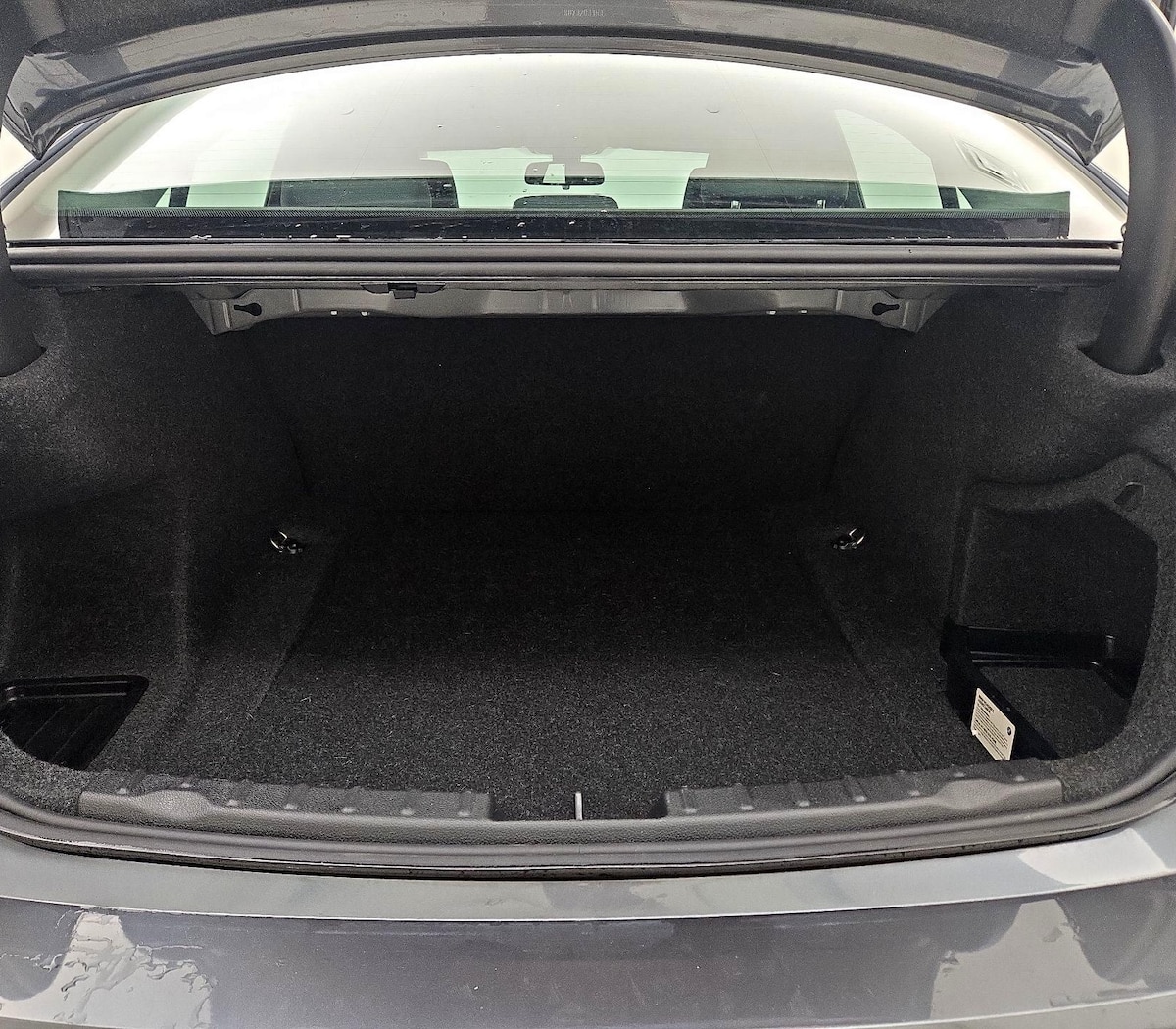 Trunk/Cargo (Seats Up)