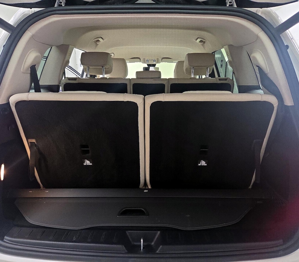 Trunk/Cargo (Seats Up)