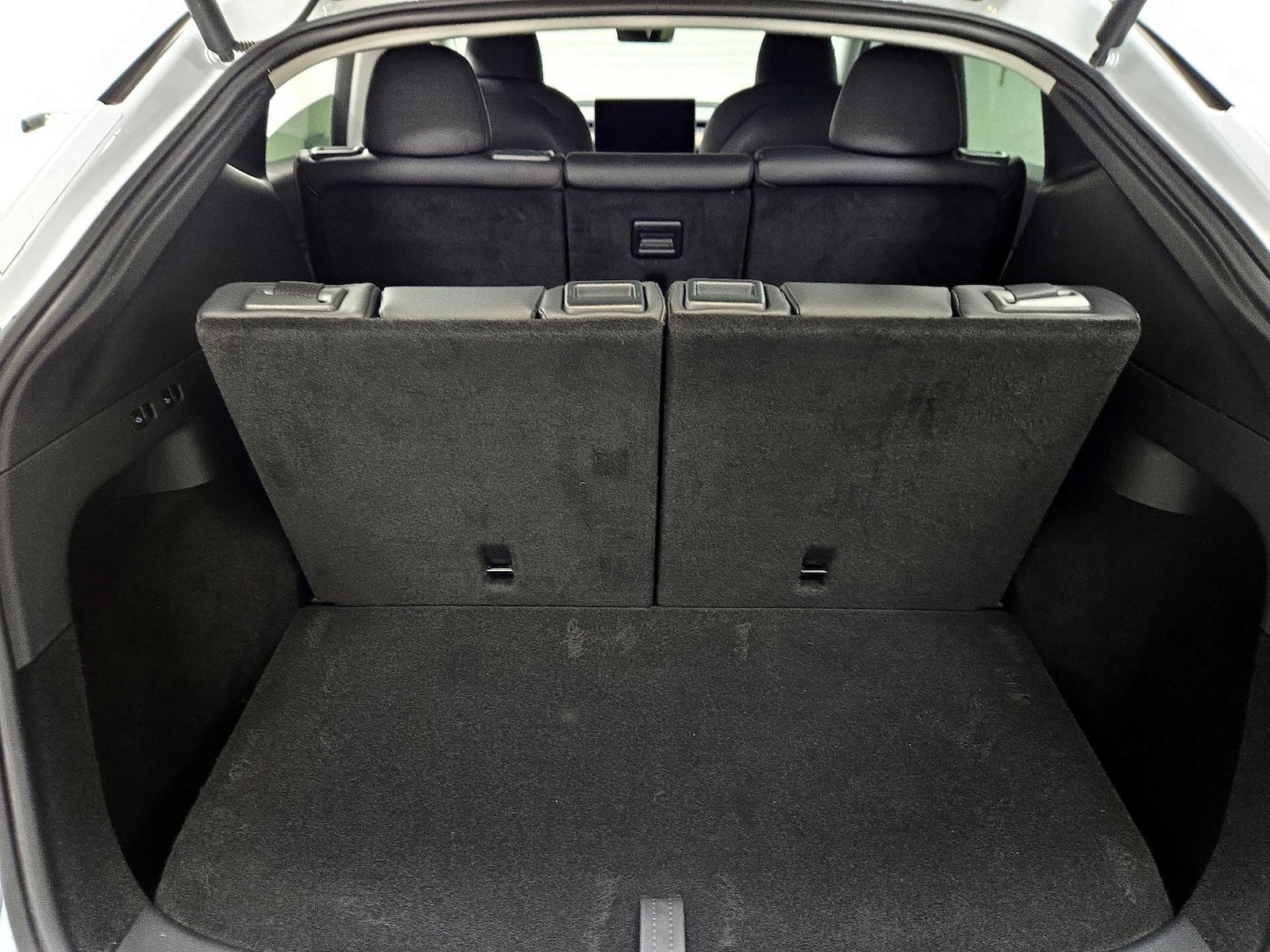 2023 Tesla Model Y Long Range - Photo 23