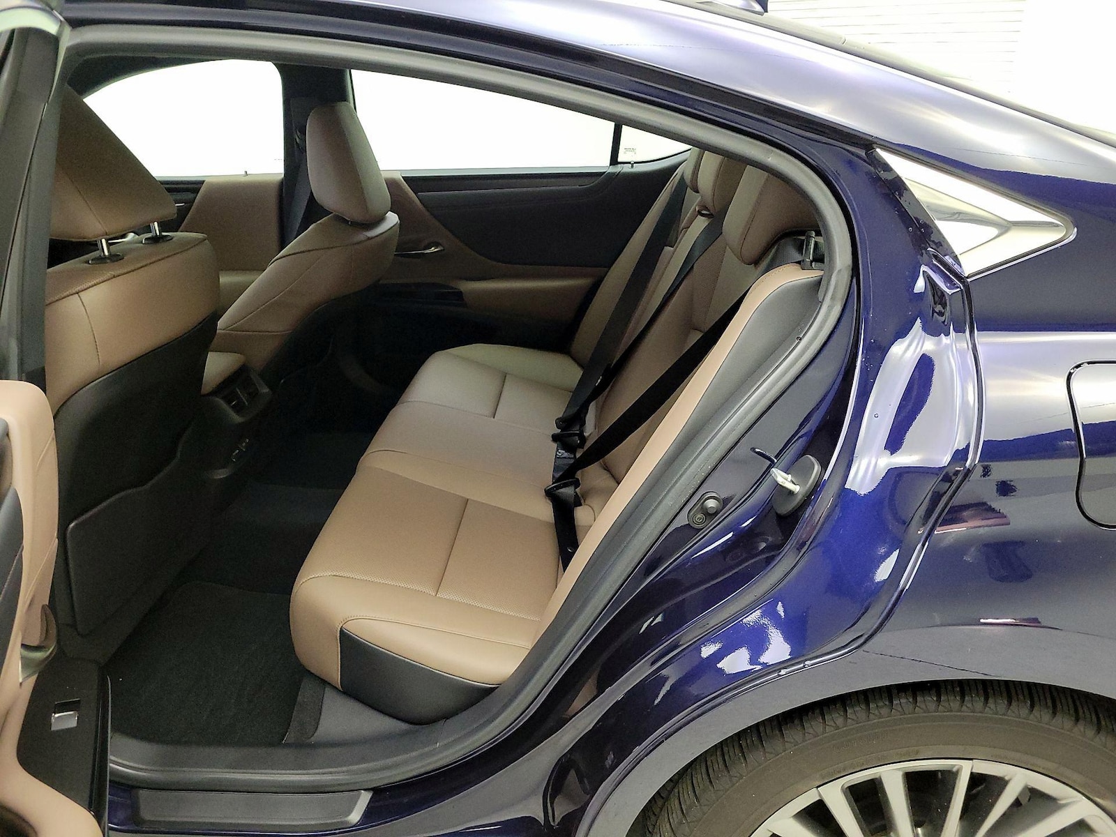 2023 Lexus ES 350 - Photo 20