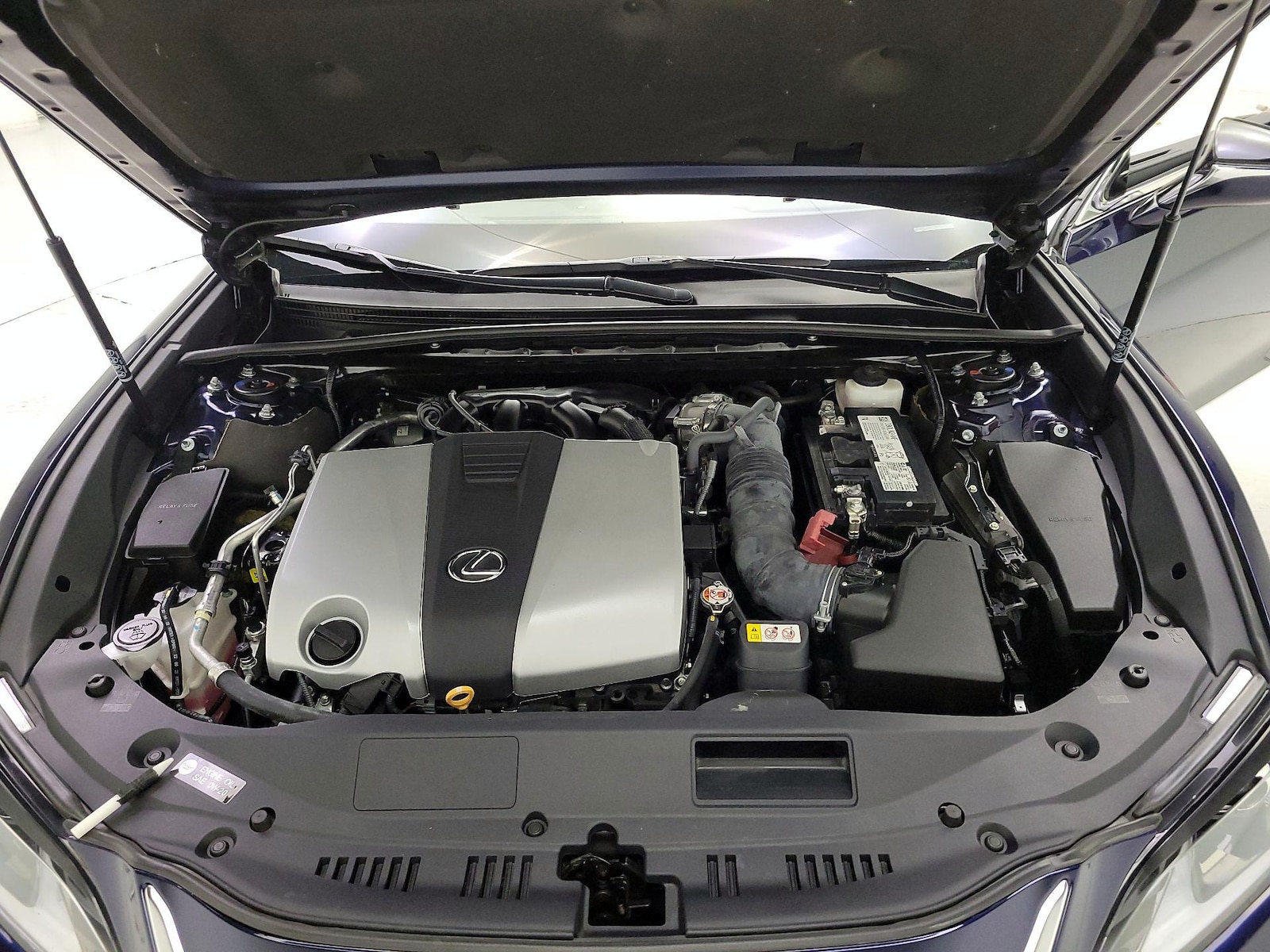 2023 Lexus ES 350 - Photo 22
