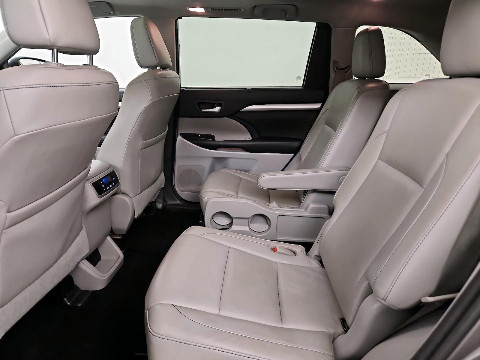 Rear Air Conditioning