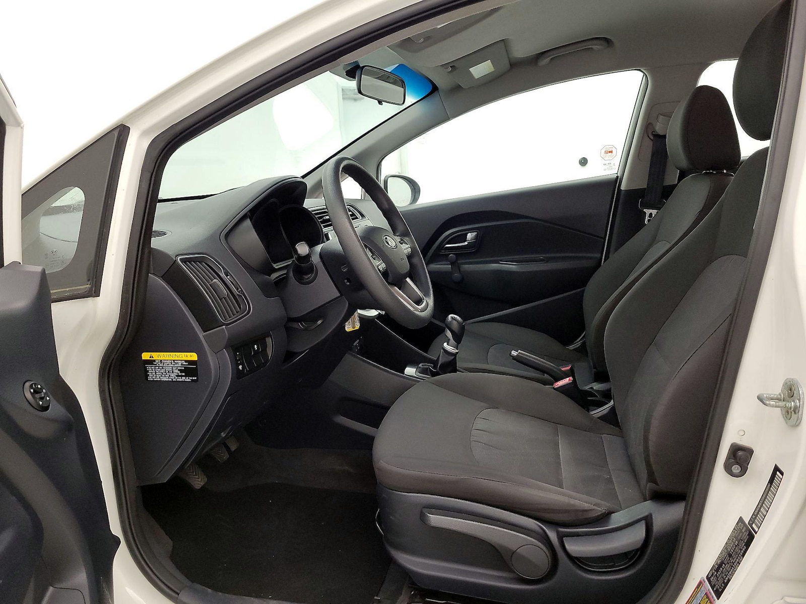 2017 Kia Rio LX - Photo 12