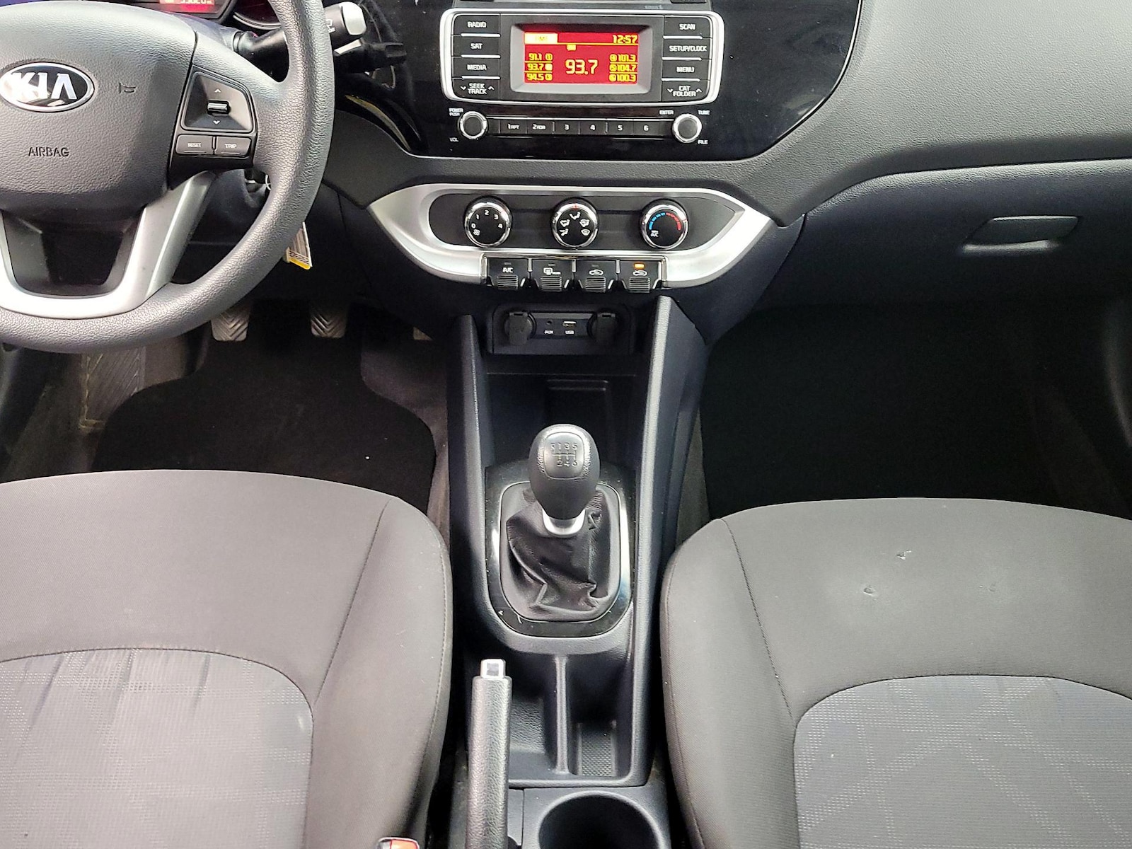 2017 Kia Rio LX - Photo 17