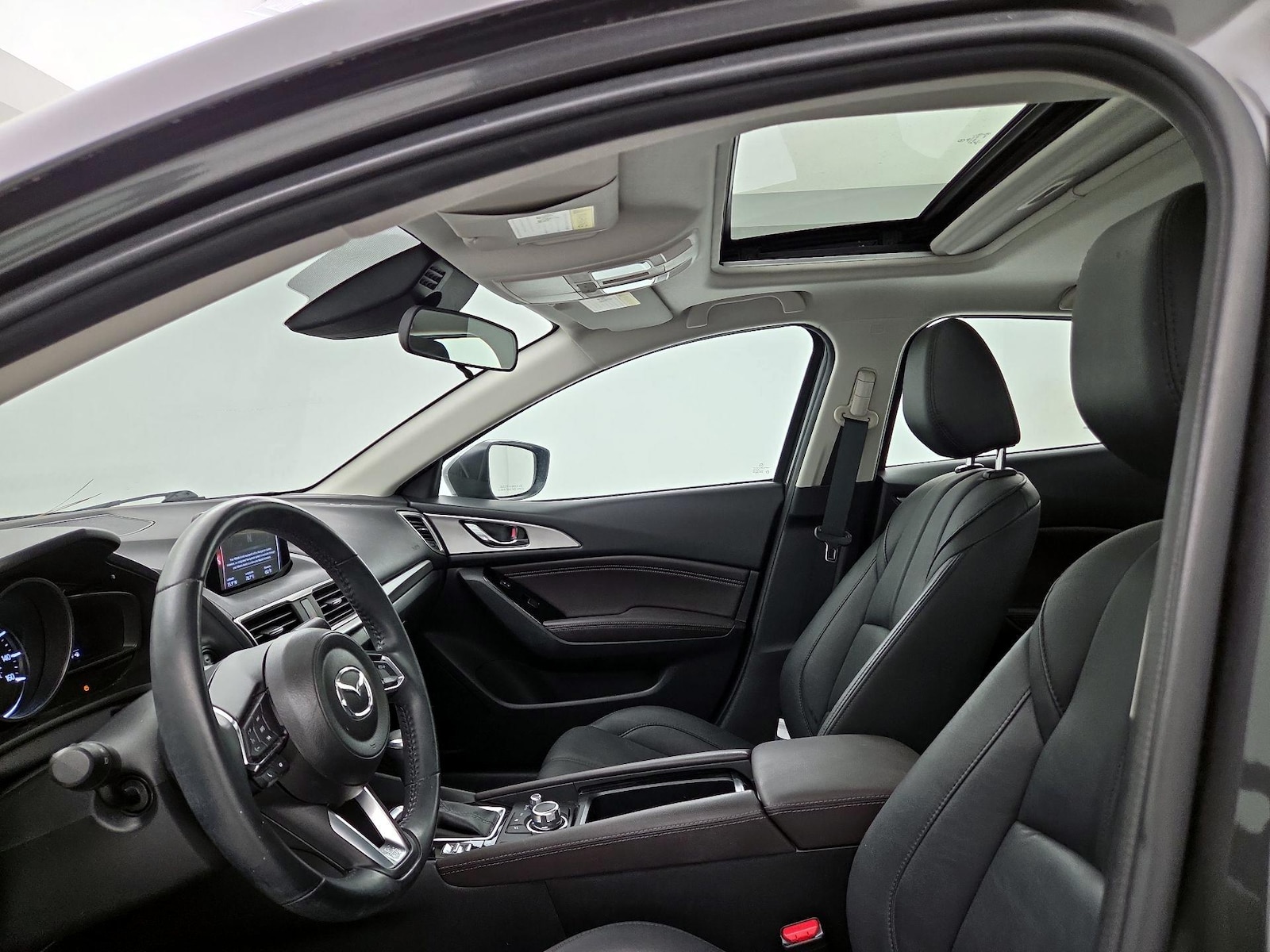 Sunroof(s) & Overhead Airbags