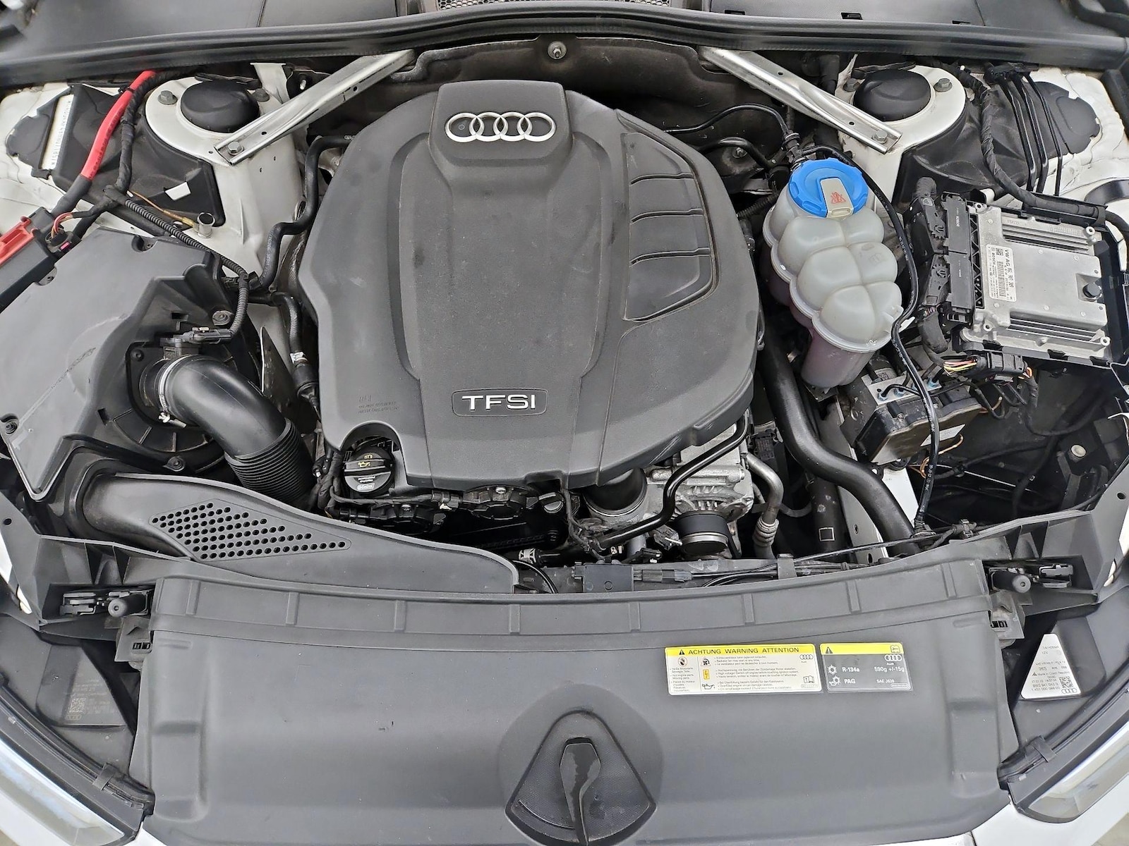2017 Audi A4 Premium - Photo 23