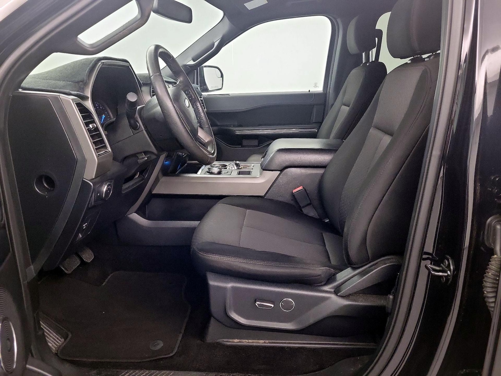 Power Seat(s) & Side Airbags
