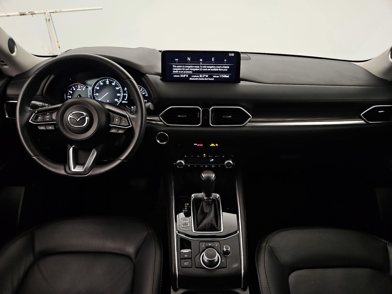 Apple CarPlay® & Head Up Display